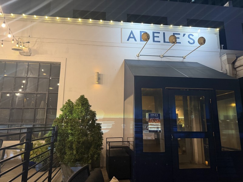 Adele's: photo 4