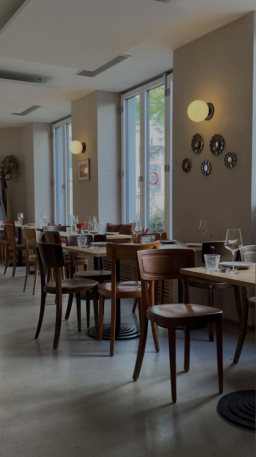Cantina: the place