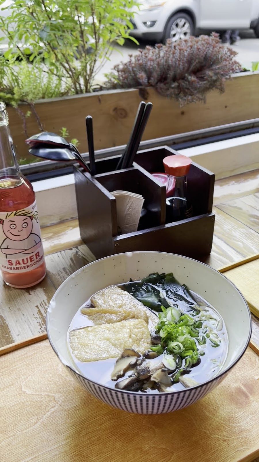 Nobiko: food & drinks