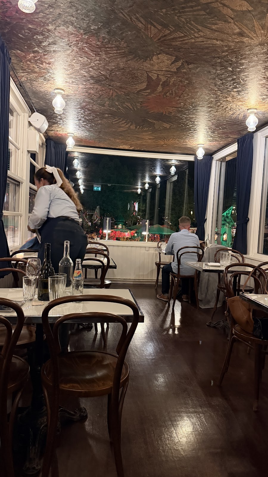 Figaro - bar & bistro: the place
