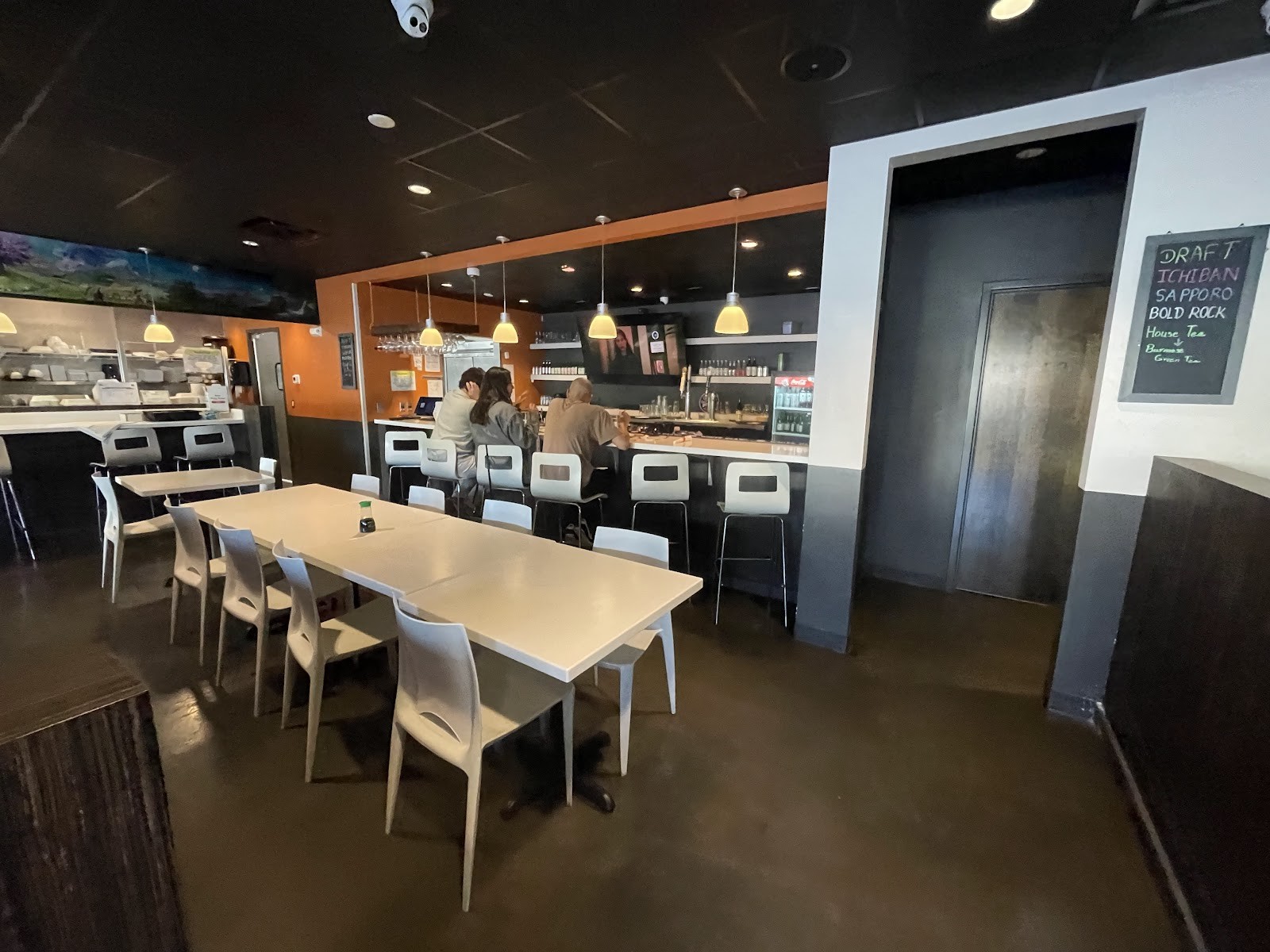 Nomzilla! sushi et cetera: the place