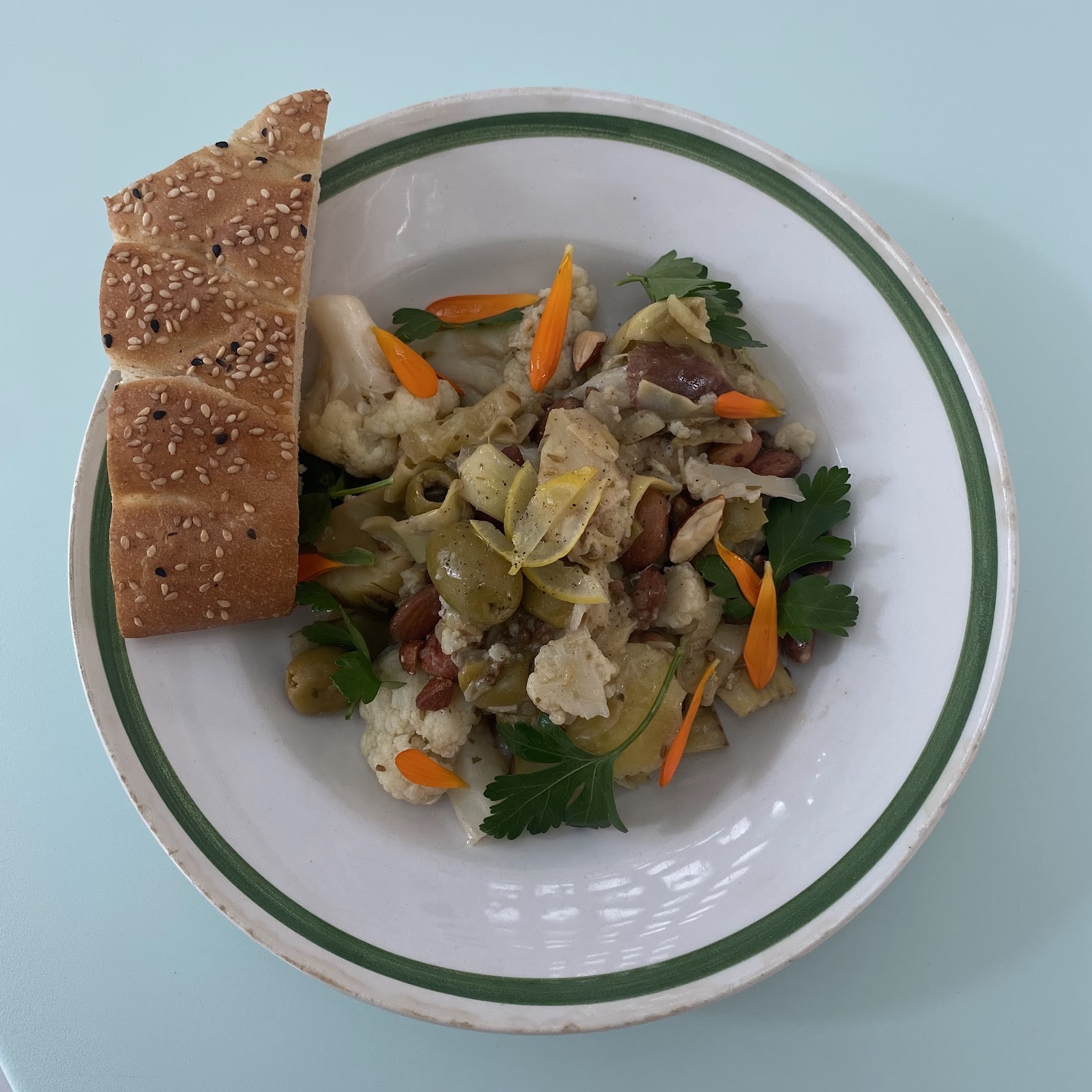 Pistil: food & drinks