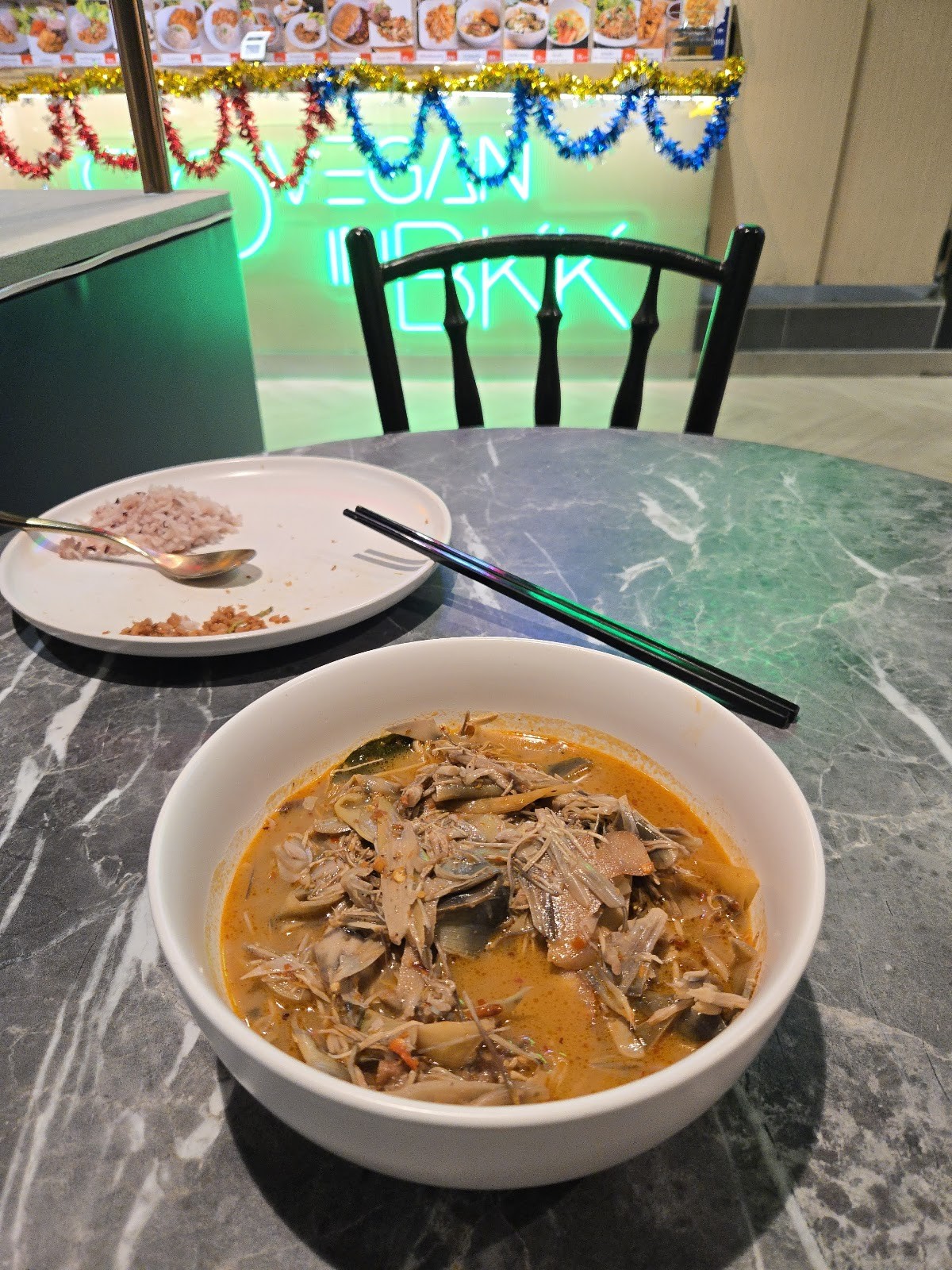 So Vegan สาขา Phenix ประตูน้ำ: food & drinks