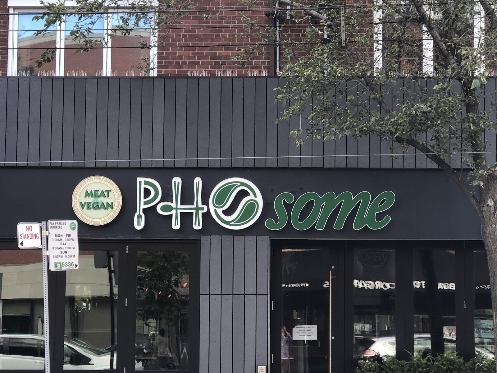 Phosome Restaurant: the place
