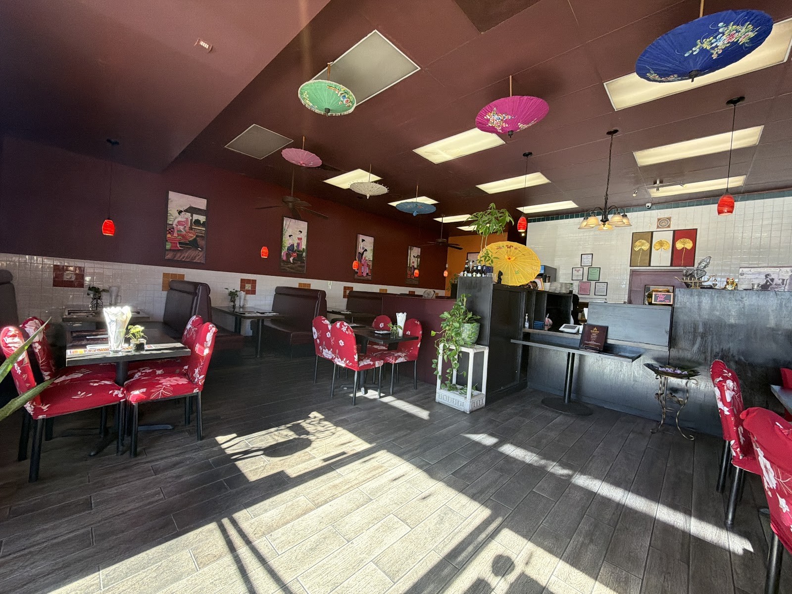 Thai Thai Restaurant: the place
