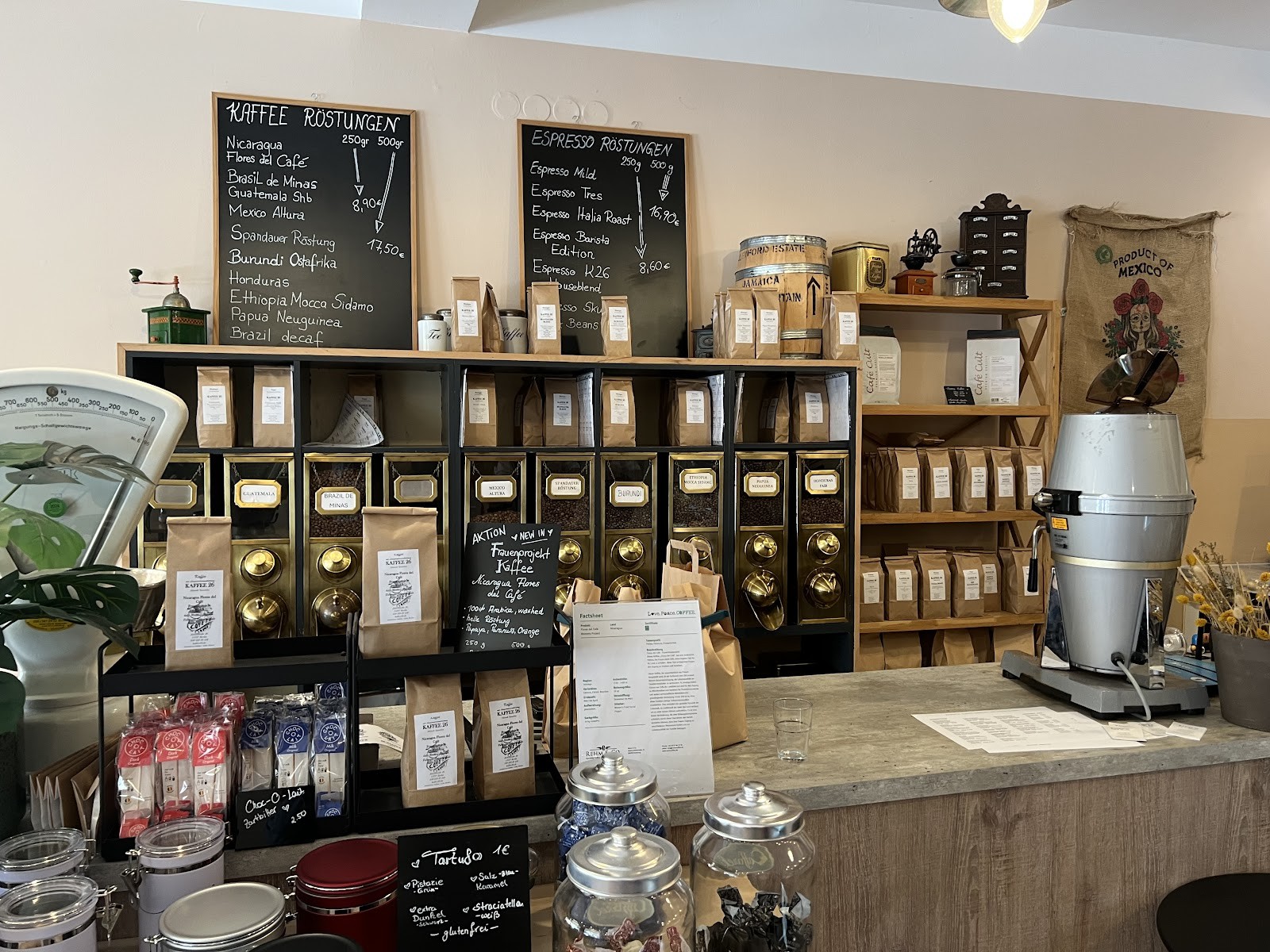 KAFFEE 26: the place