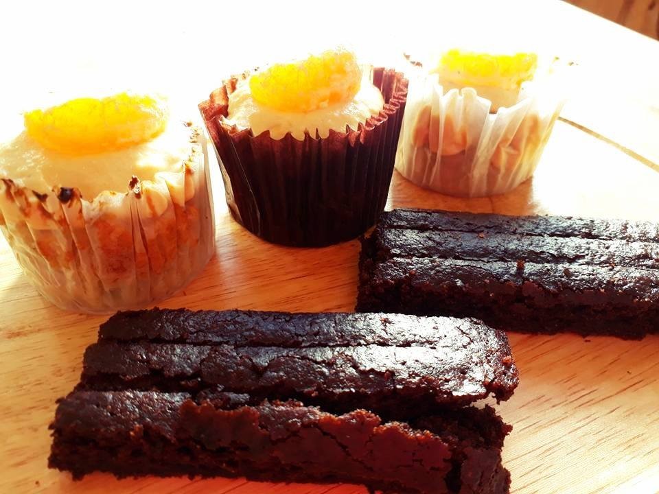 Maju Story (Organic vegan cafe): food & drinks