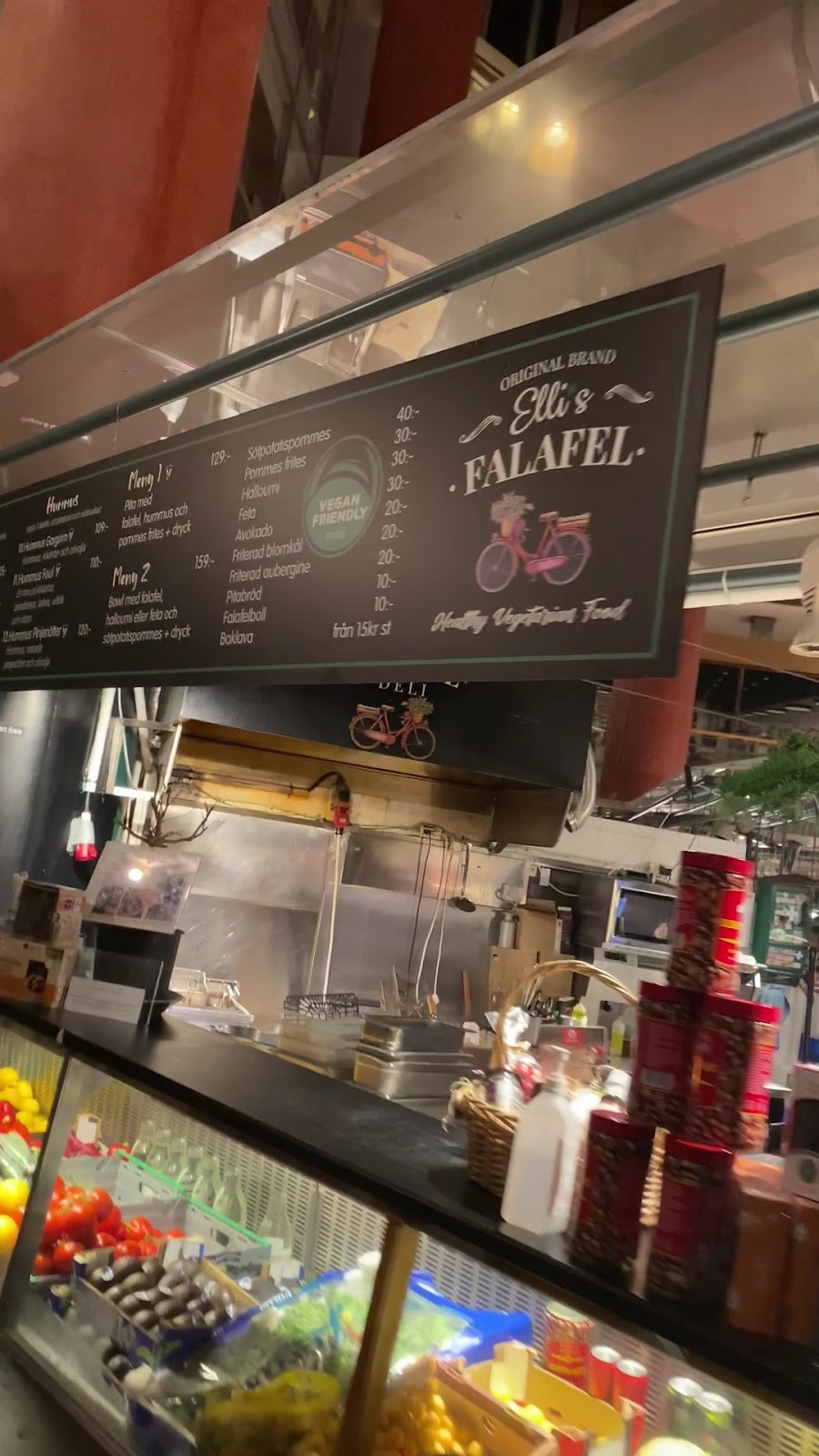Elli's Falafel: the place