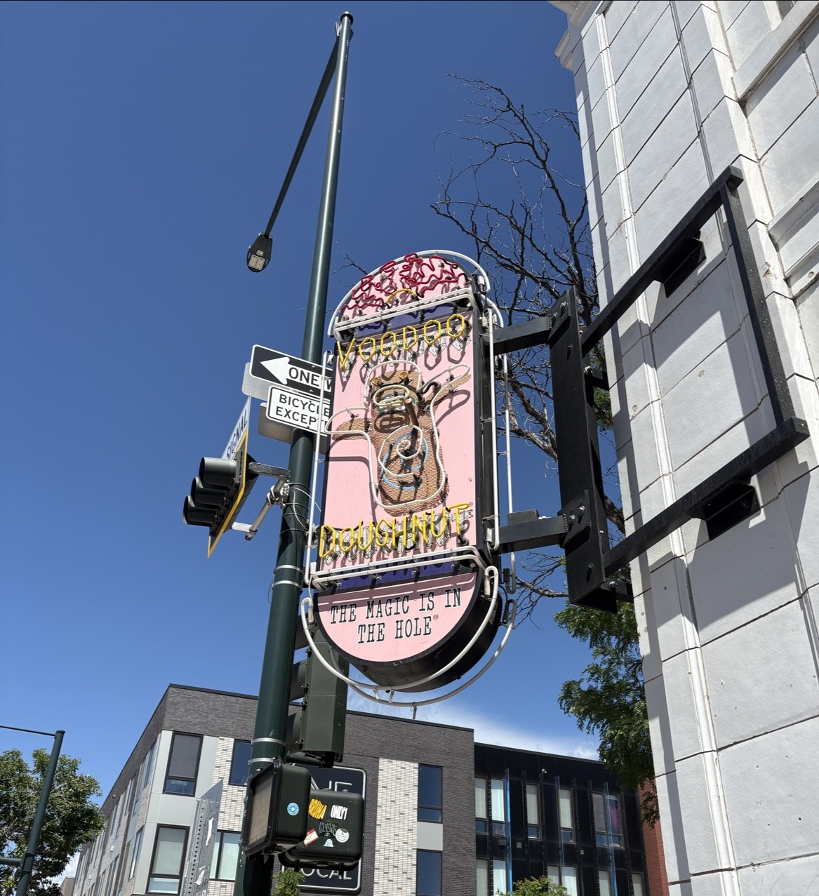 Voodoo Doughnut: the place