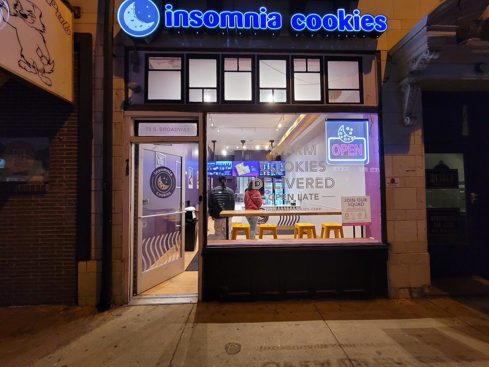 Insomnia Cookies: the place