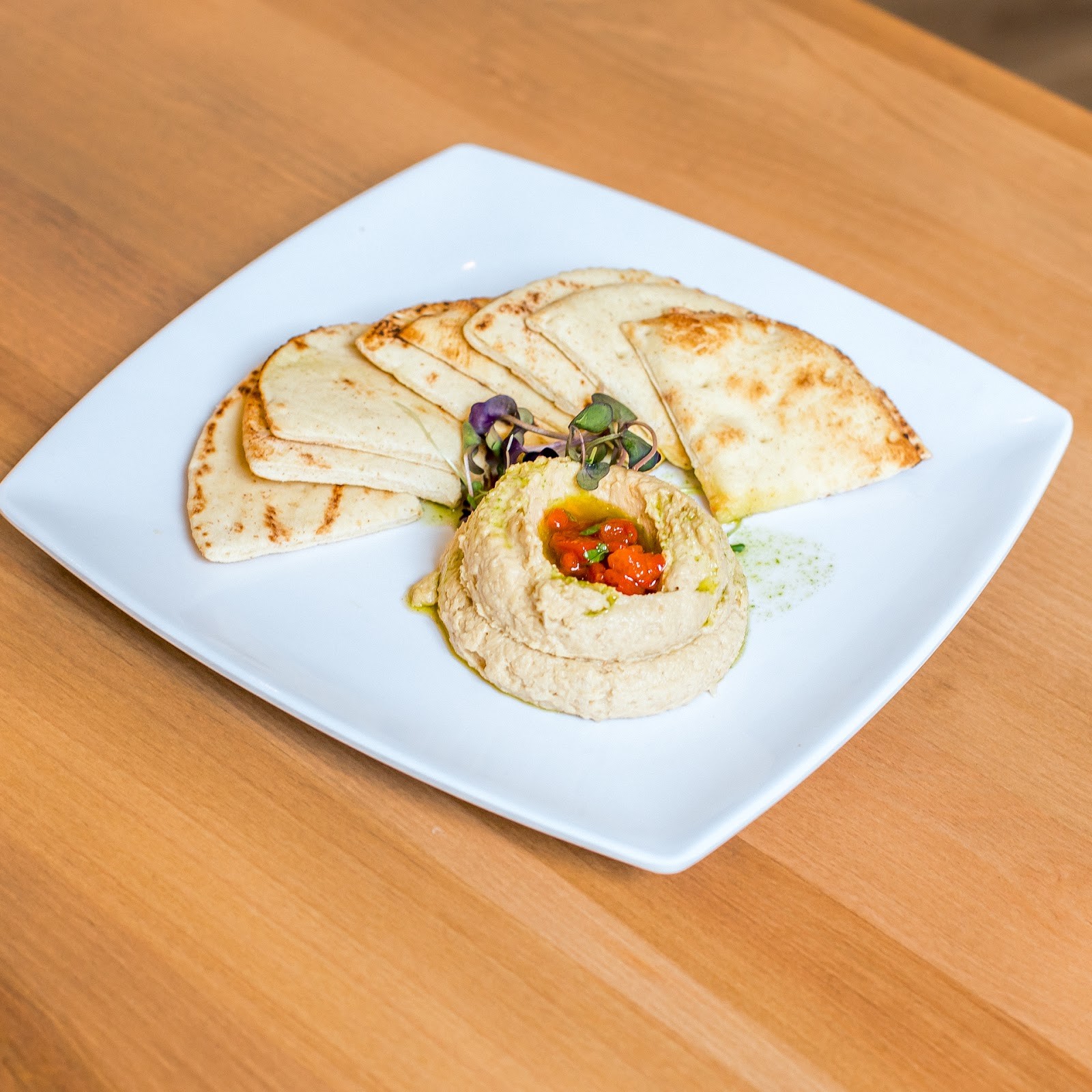 Avli Taverna: food & drinks