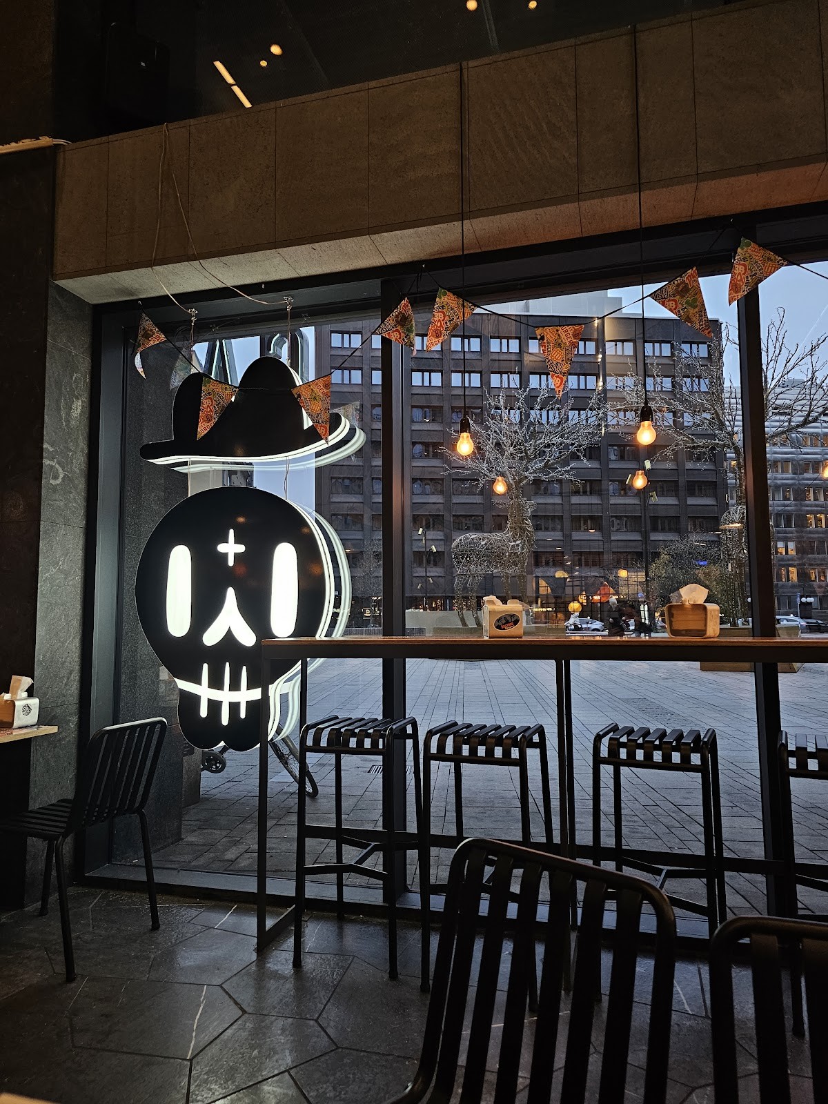 Bastard Burgers: the place
