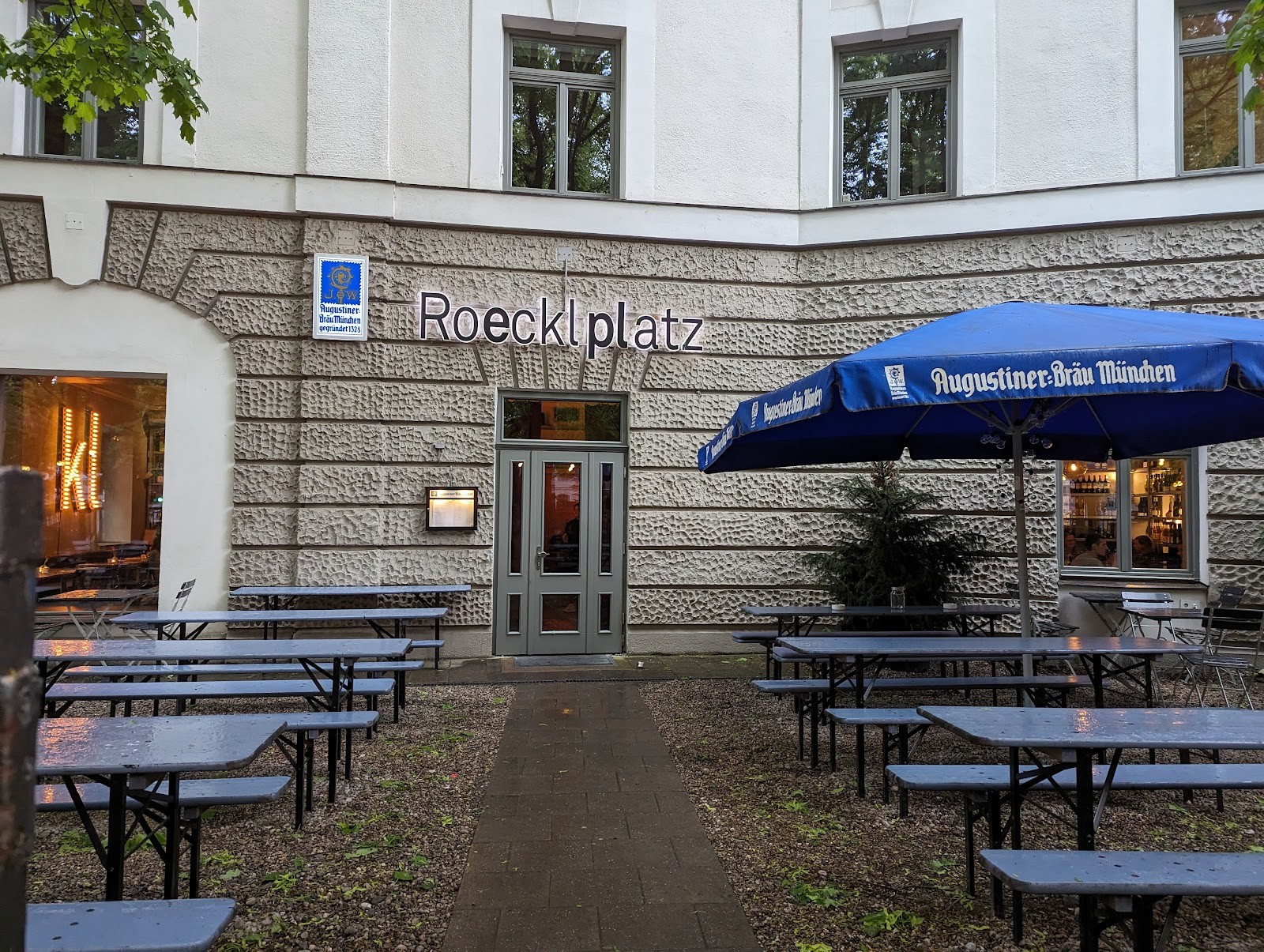 Roecklplatz: the place