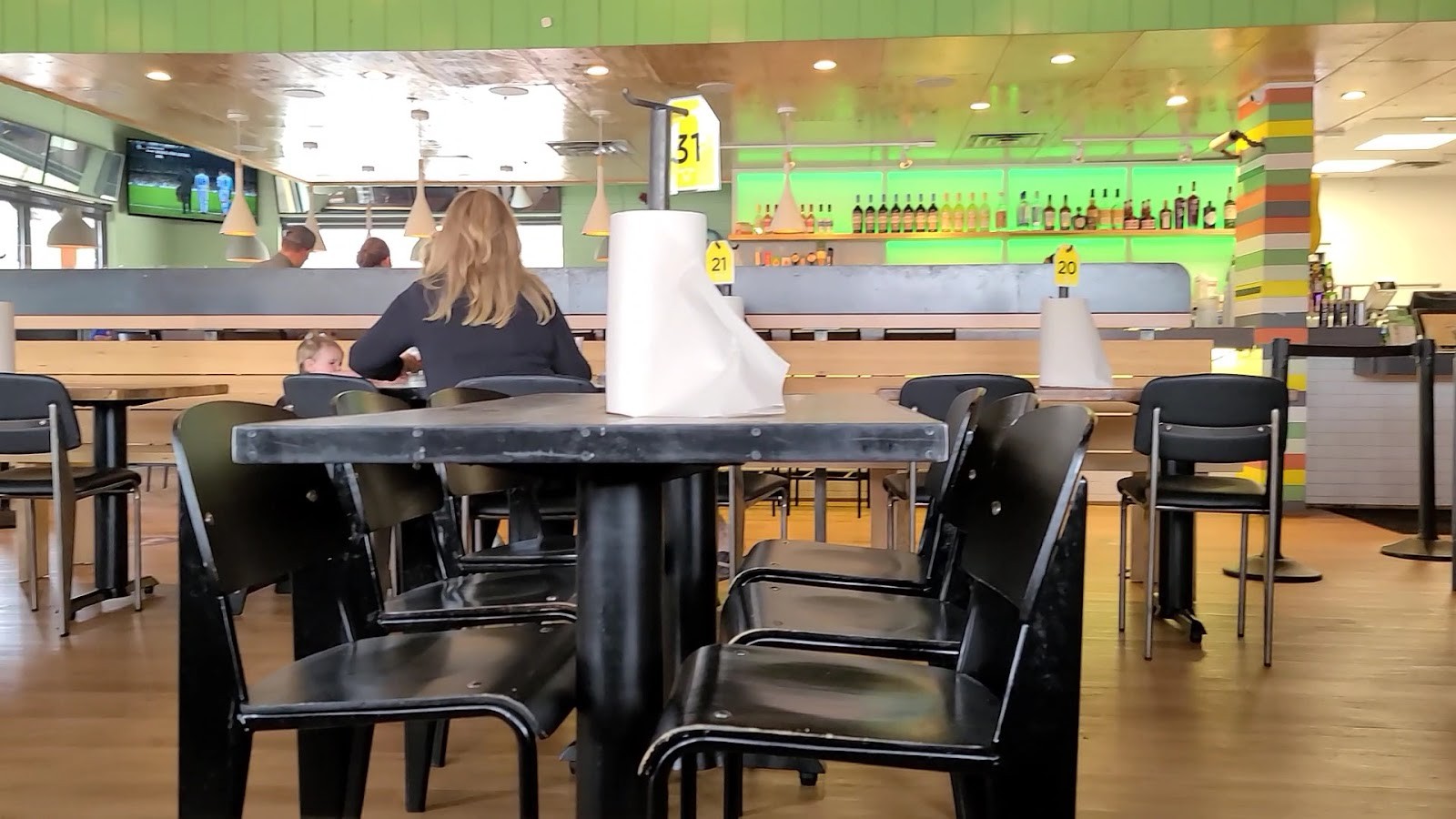 Hopdoddy Burger Bar: the place