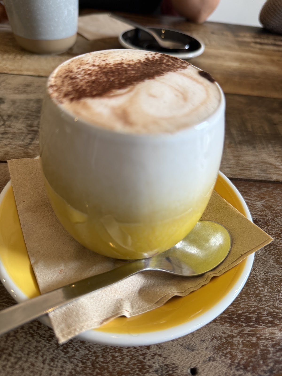 Little Collins CBD Dispensary: food & drinks
