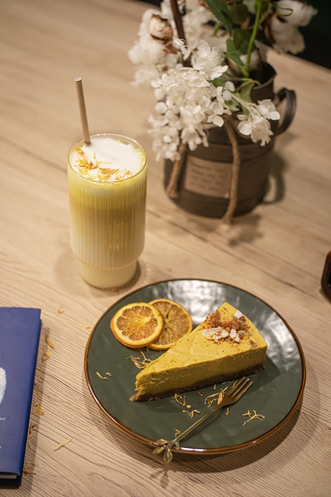 Linh - Not Just A Restaurant: food & drinks
