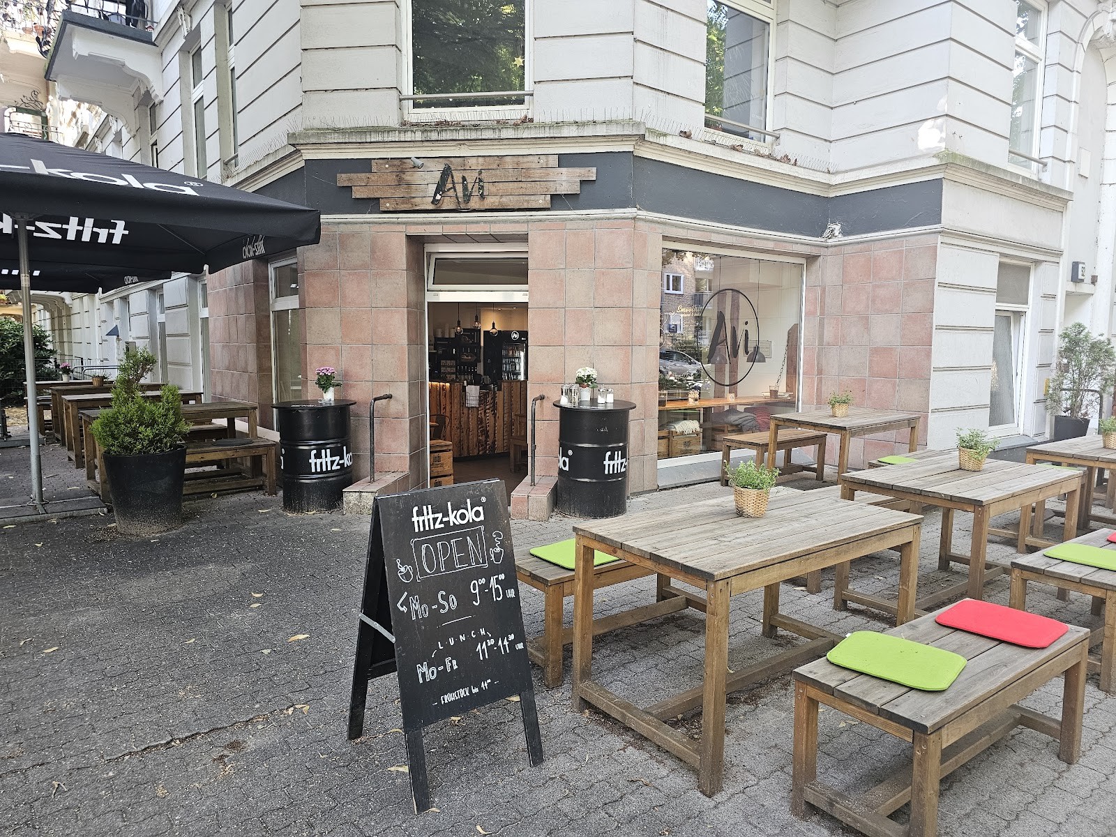 Avi - Kaffee & Proviant: the place