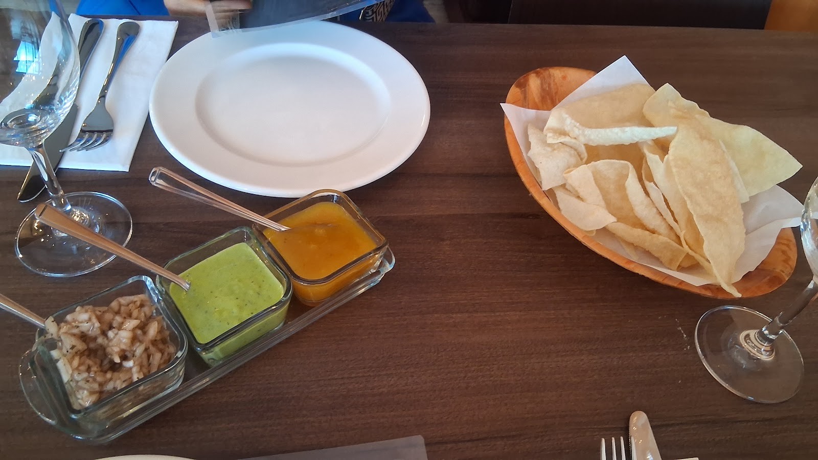 Barsana Pure Vegetarian and Vegan Indian Restaurant: food & drinks