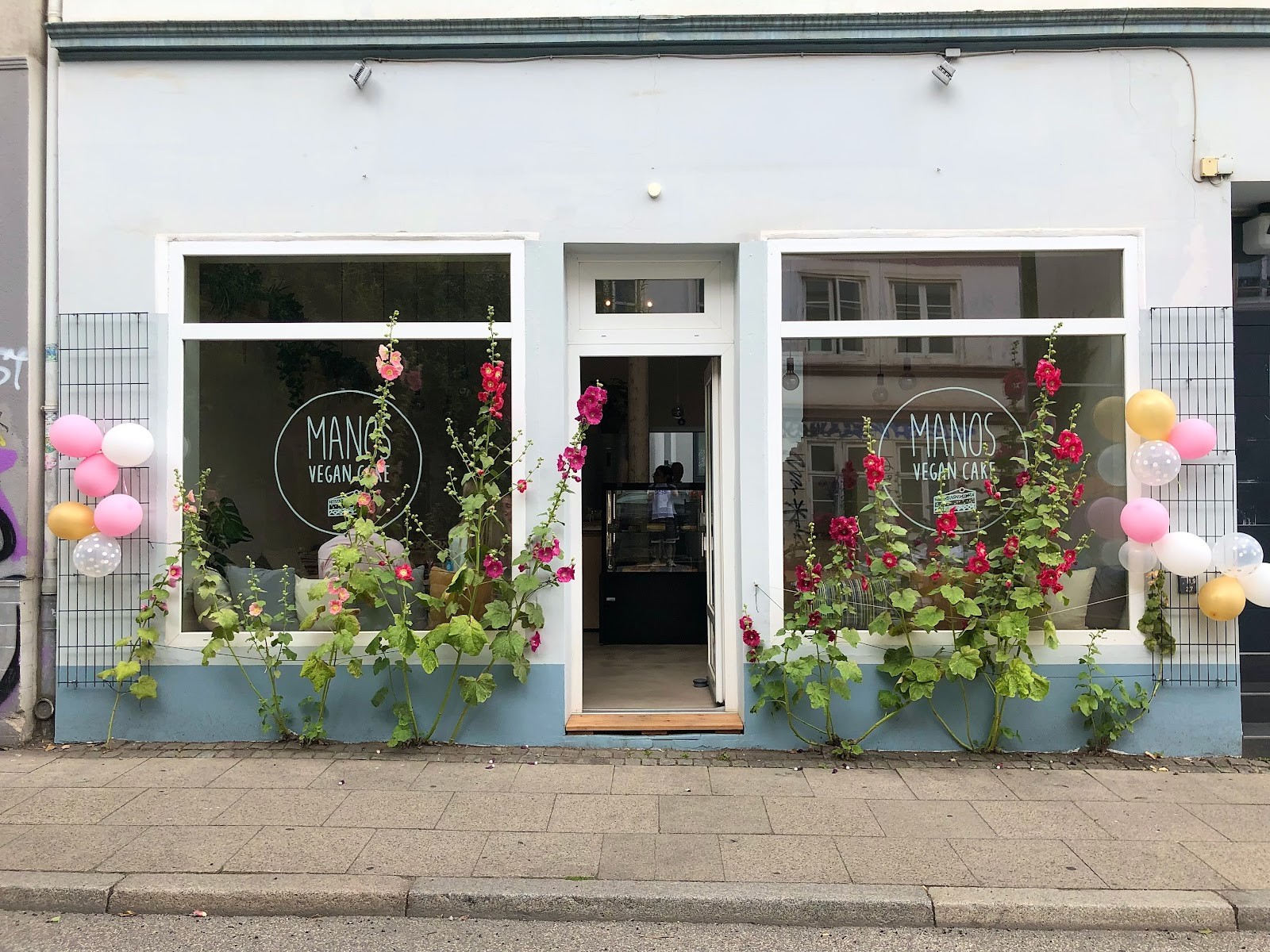 Manos Vegan Cake: the place