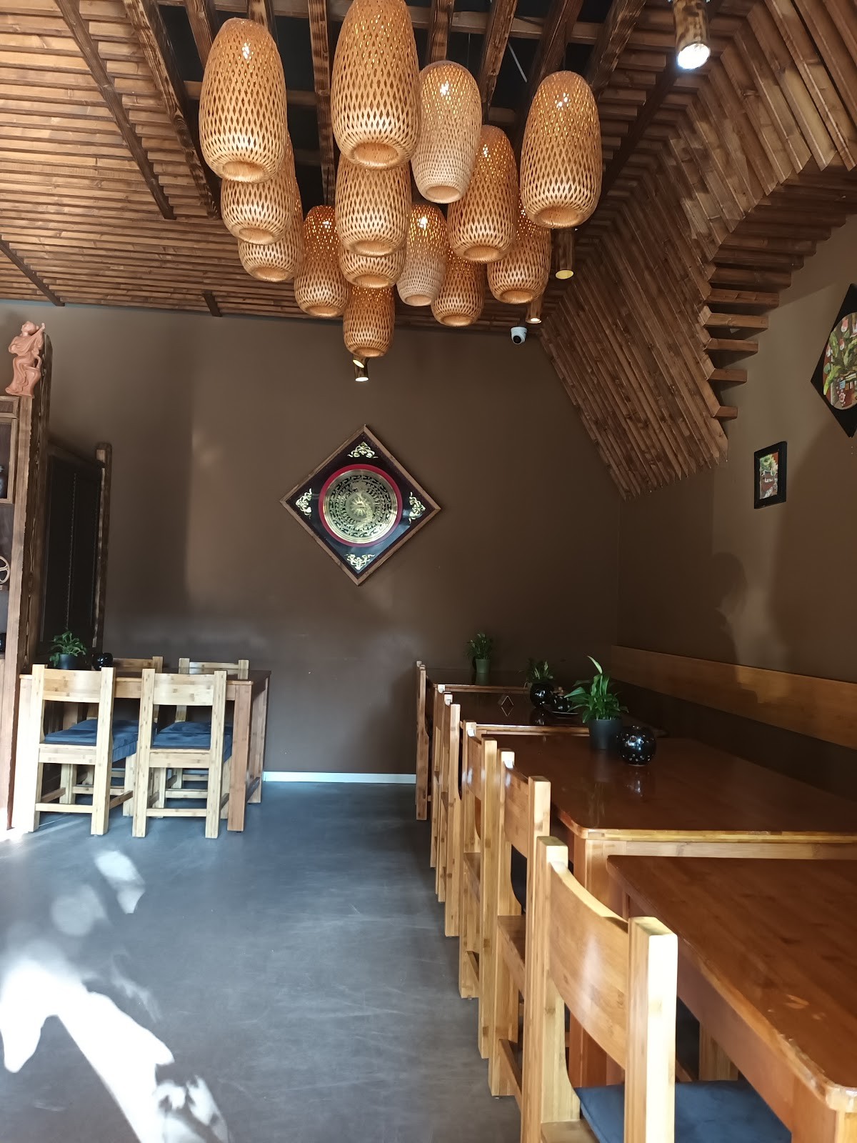 Mom's Creation Vegan Restaurant Friedrichshain: the place