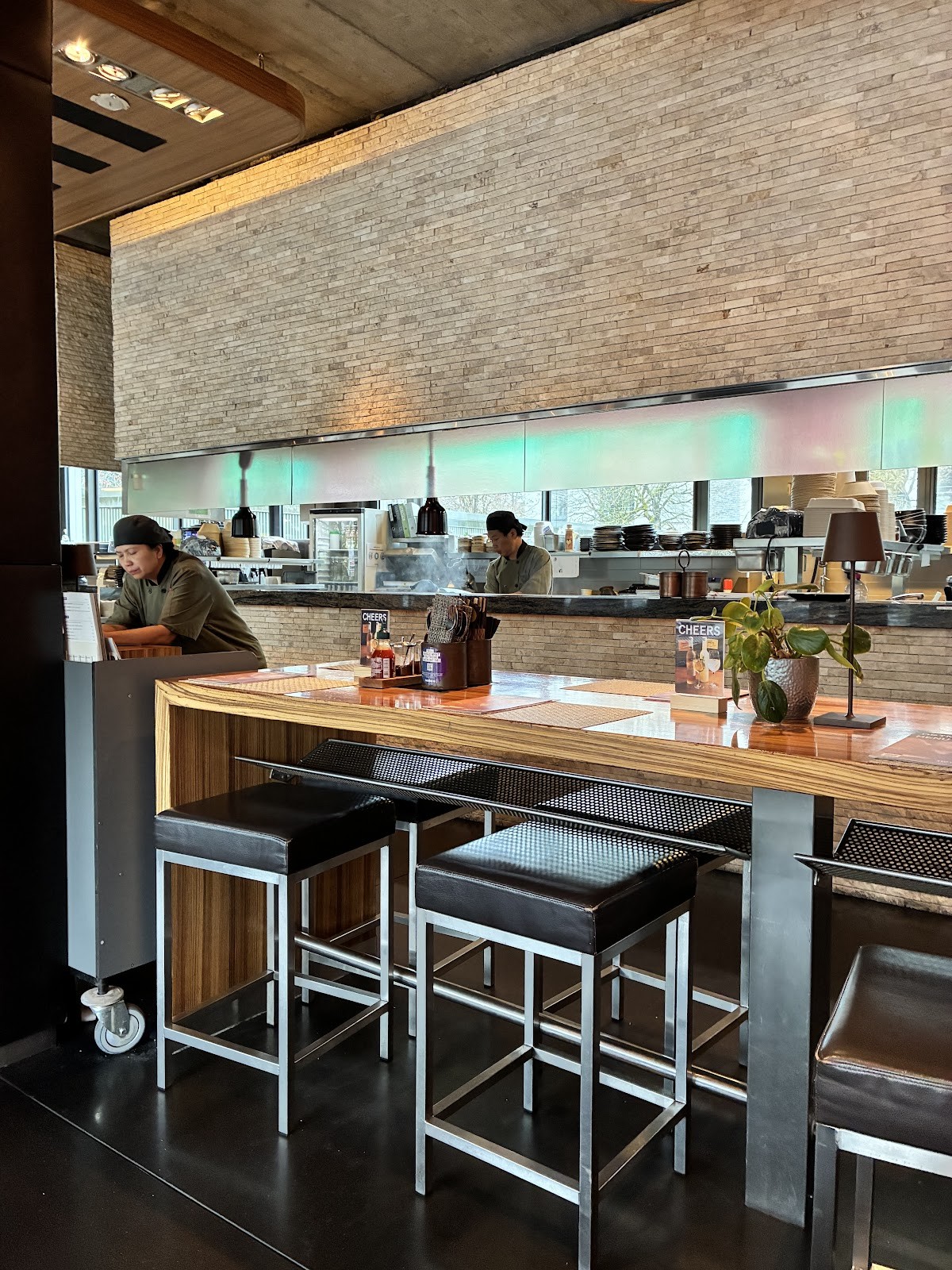 Nooba Kreuzplatz: the place