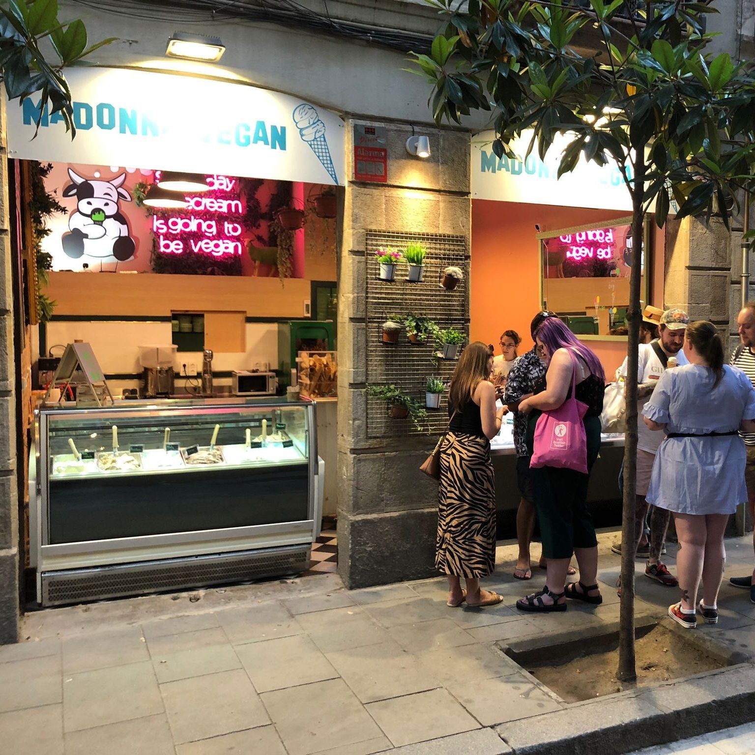 Madonna Vegan: the place