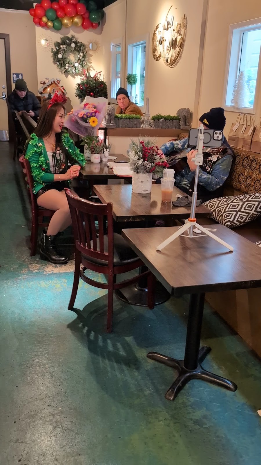 Royal Ground Coffee: the place