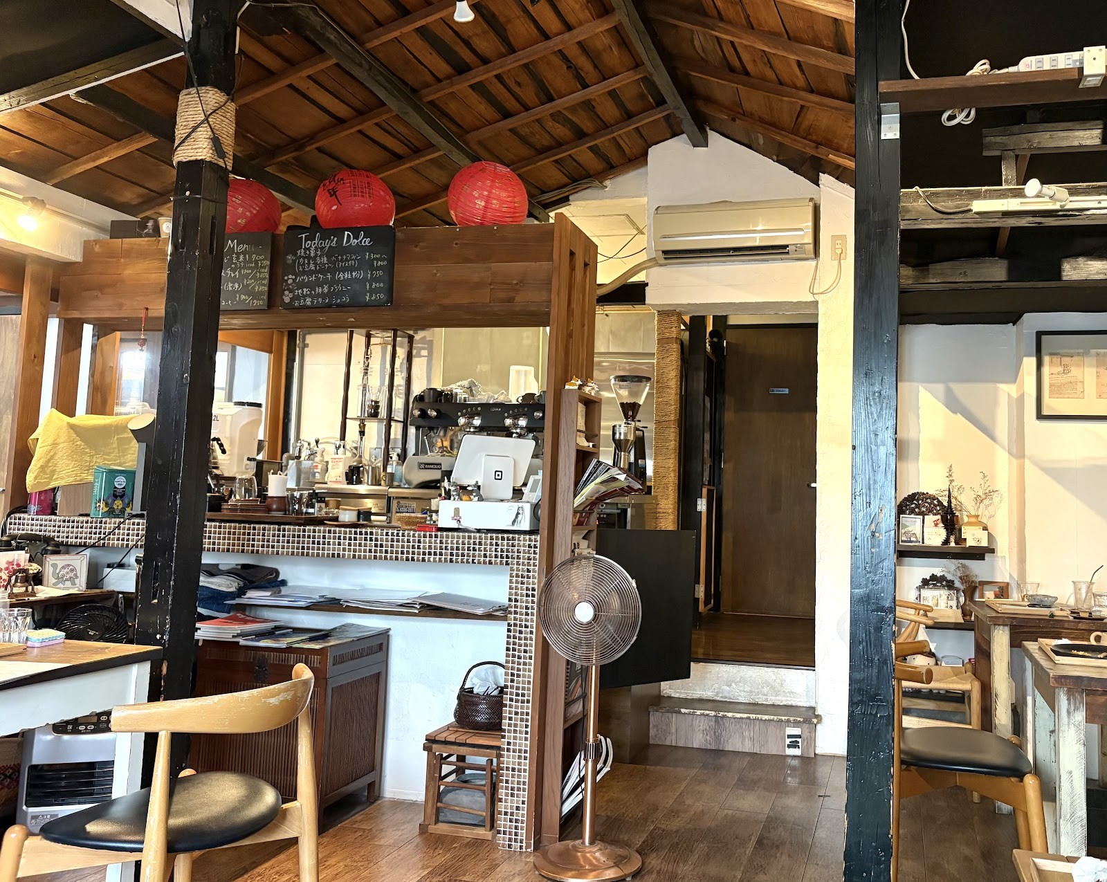 Vege ++ Coffee: the place