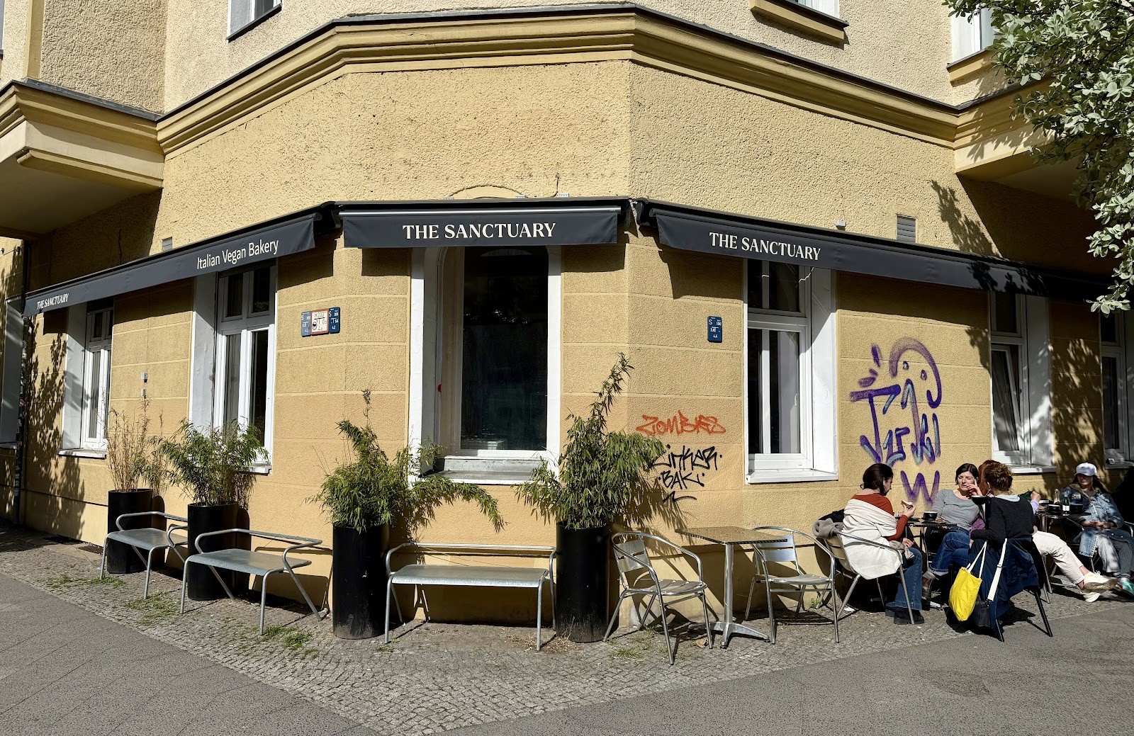 The Sanctuary - Italian Vegan Bakery: the place