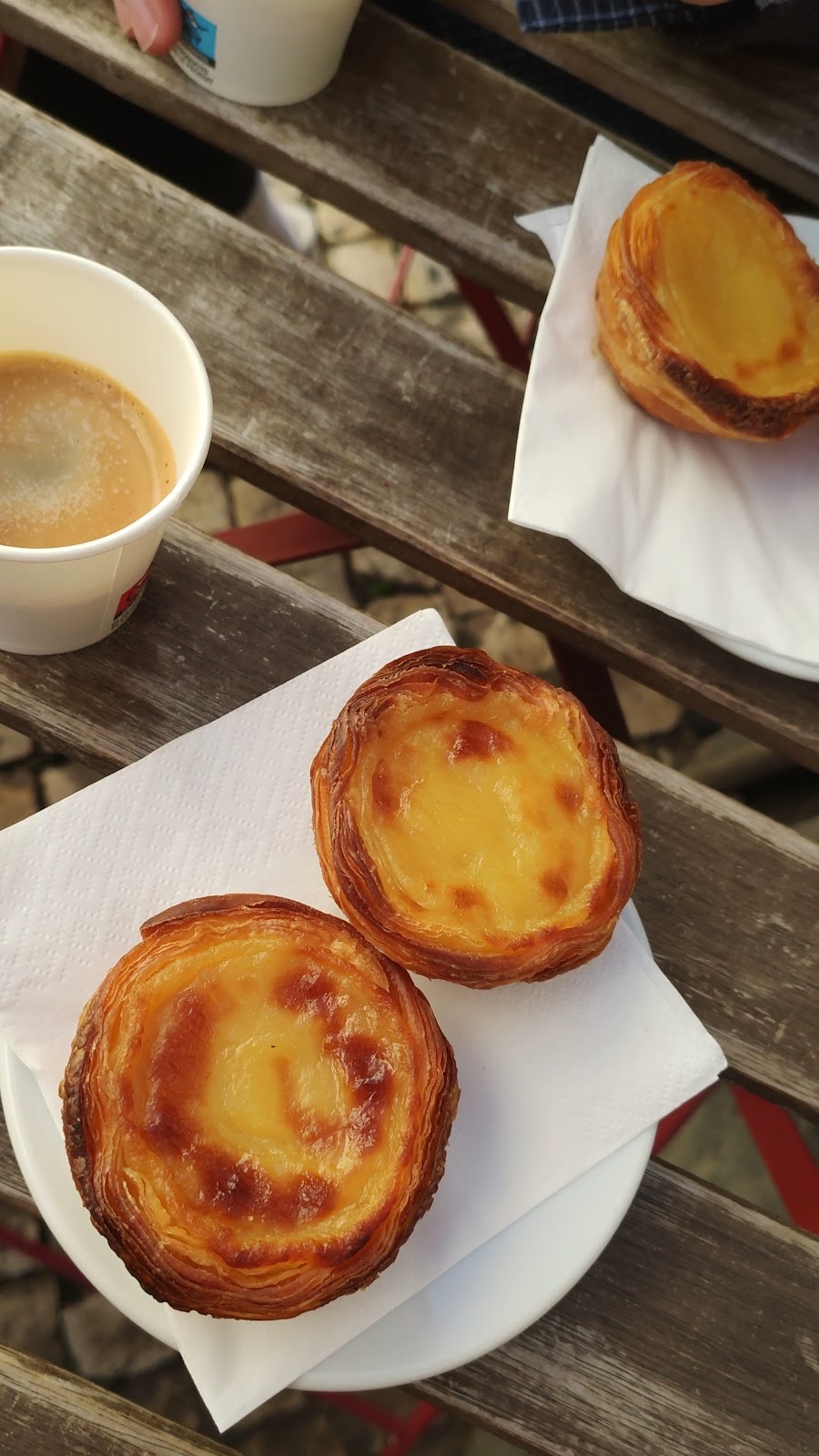 Vegan Nata Chiado: food & drinks