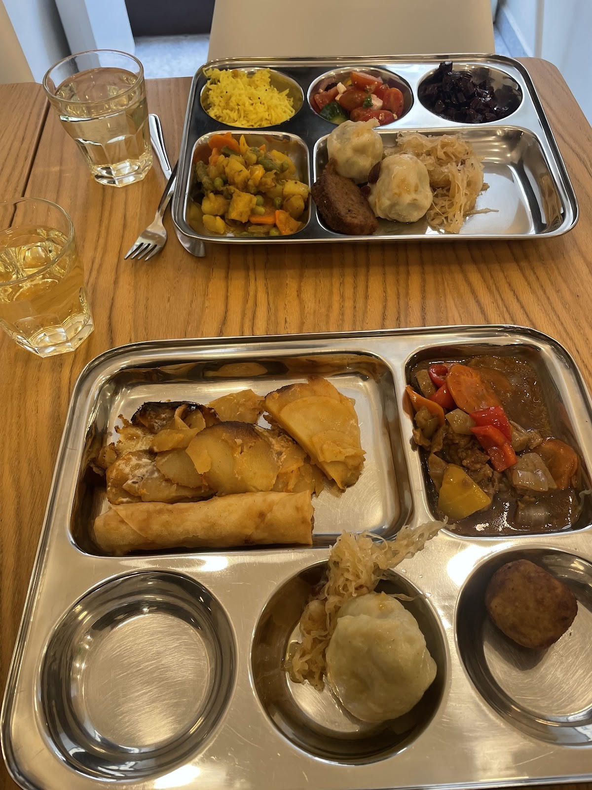 Dhaba Beas: food & drinks