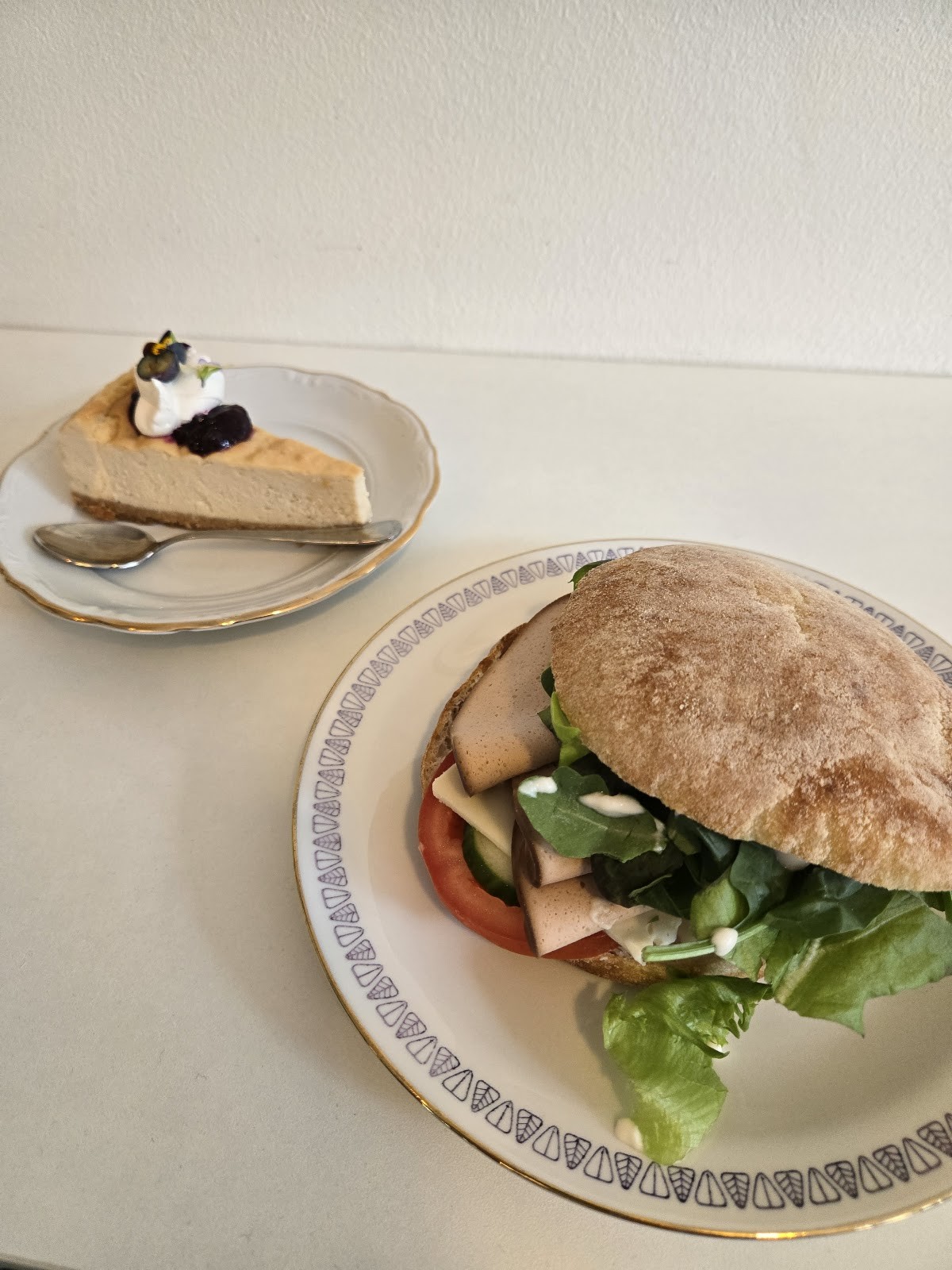 Vegalicious Pastry: food & drinks