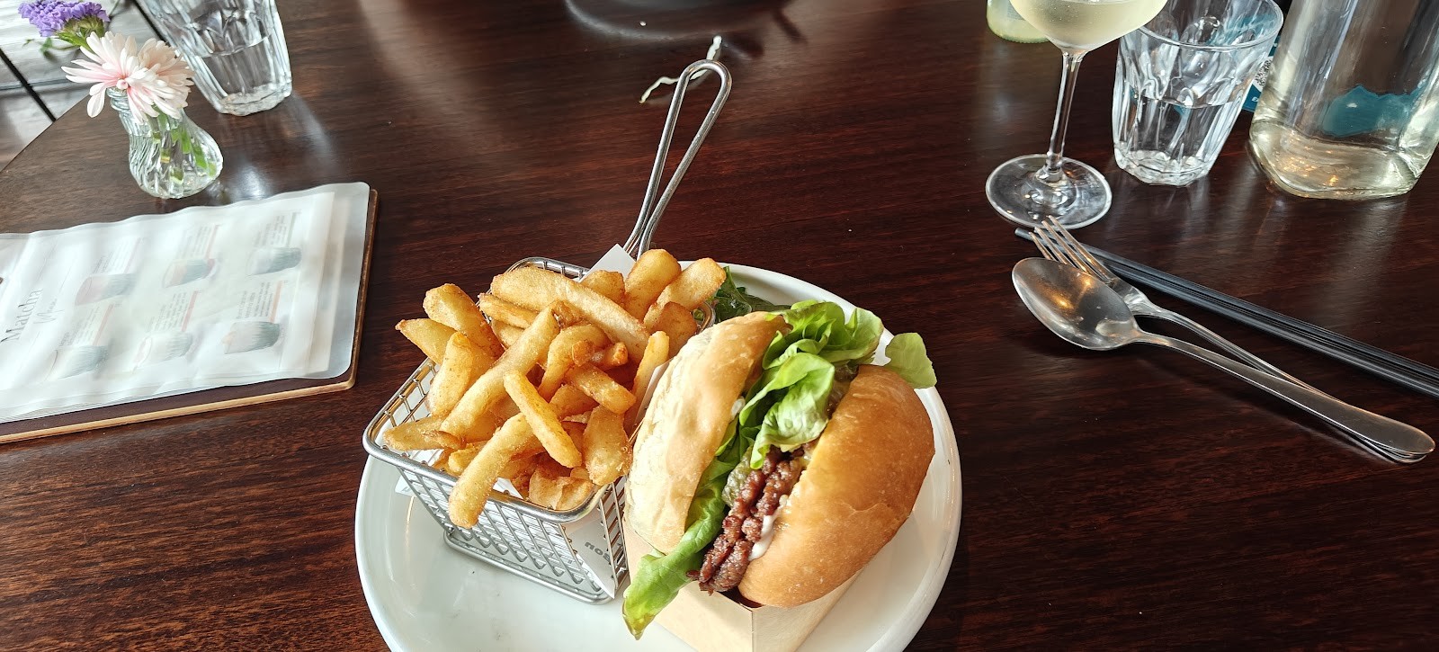 Brother Bon - Your Local Vegan Restaurant in Northcote: food & drinks