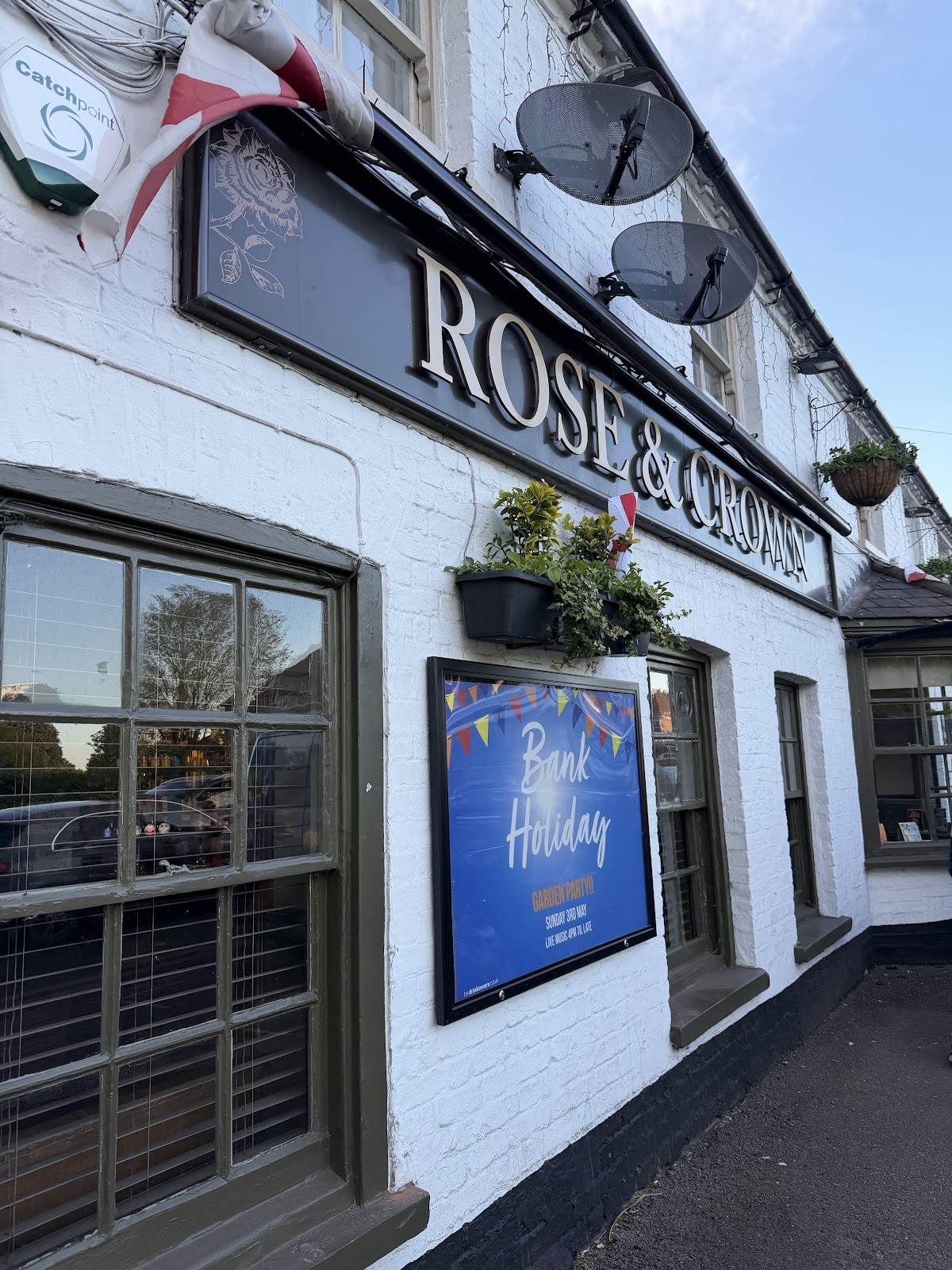 The Rose & Crown: the place