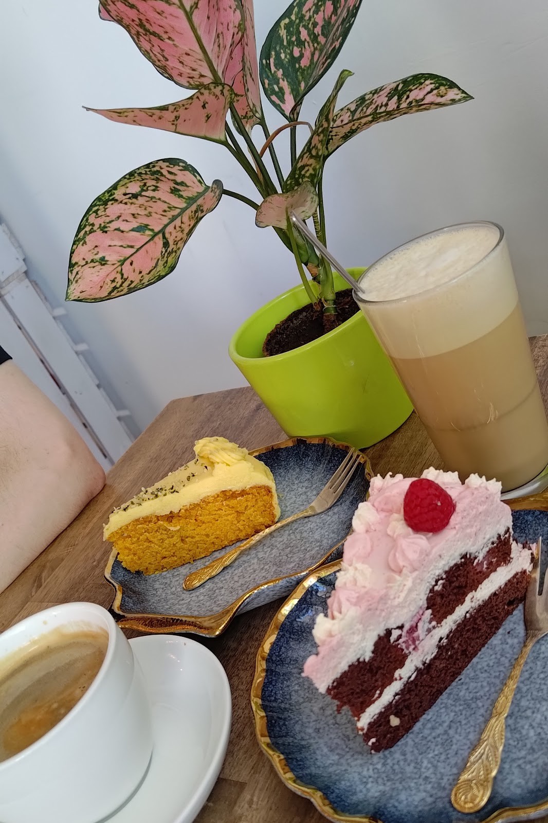 Monkey Mind: food & drinks