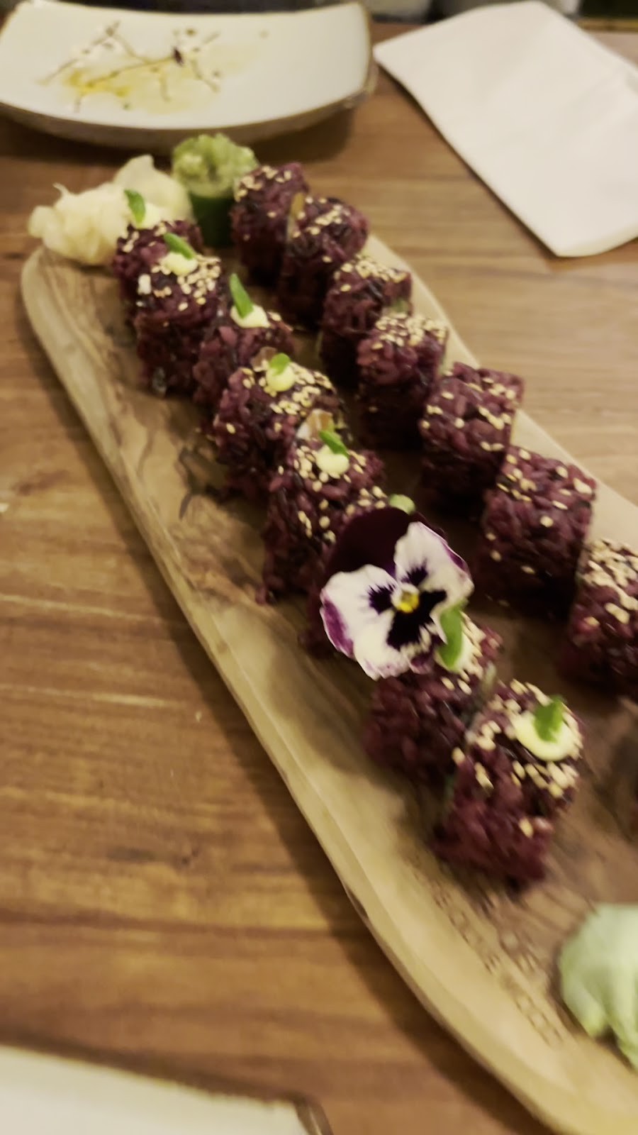 Vegan Sushi Bar: food & drinks