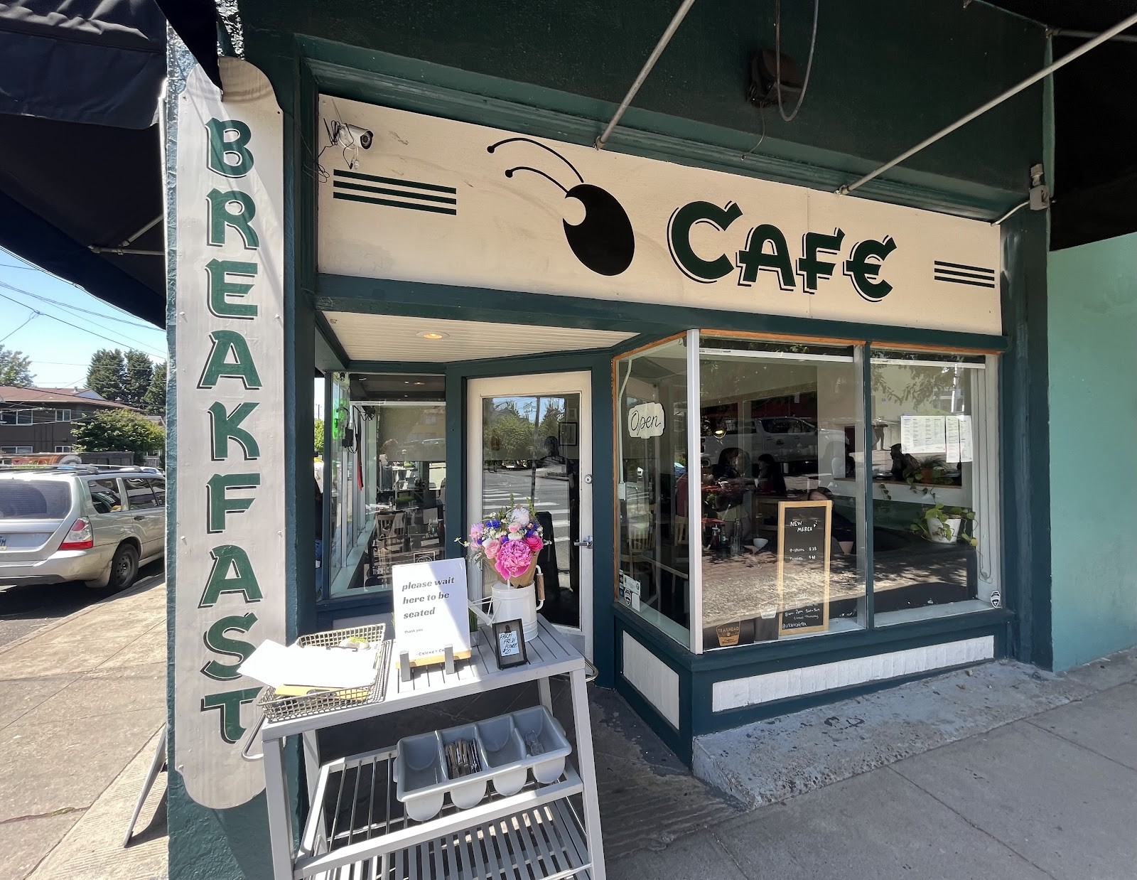 Cricket Cafe: the place