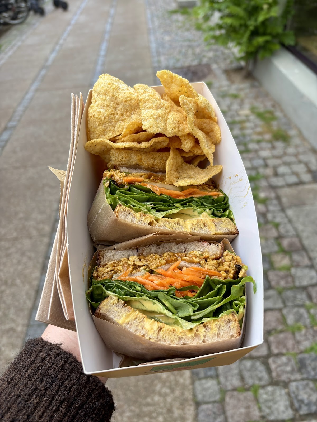 Sloppy Jo's Deli & Takeaway: food & drinks