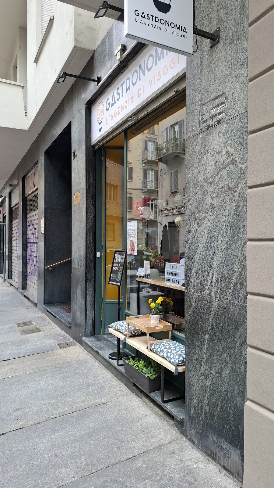 GASTRONOMIA - L'agenzia di viaggi: the place