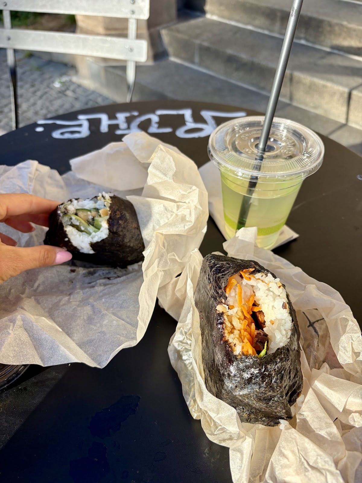Onigirazu: food & drinks