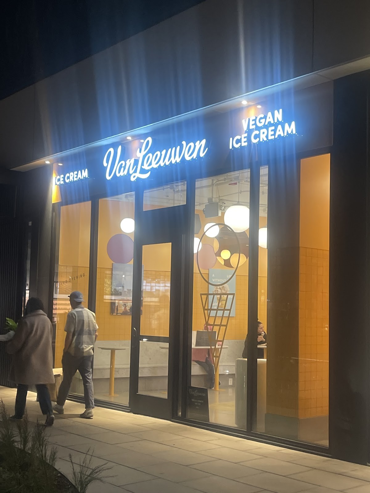Van Leeuwen Ice Cream: the place