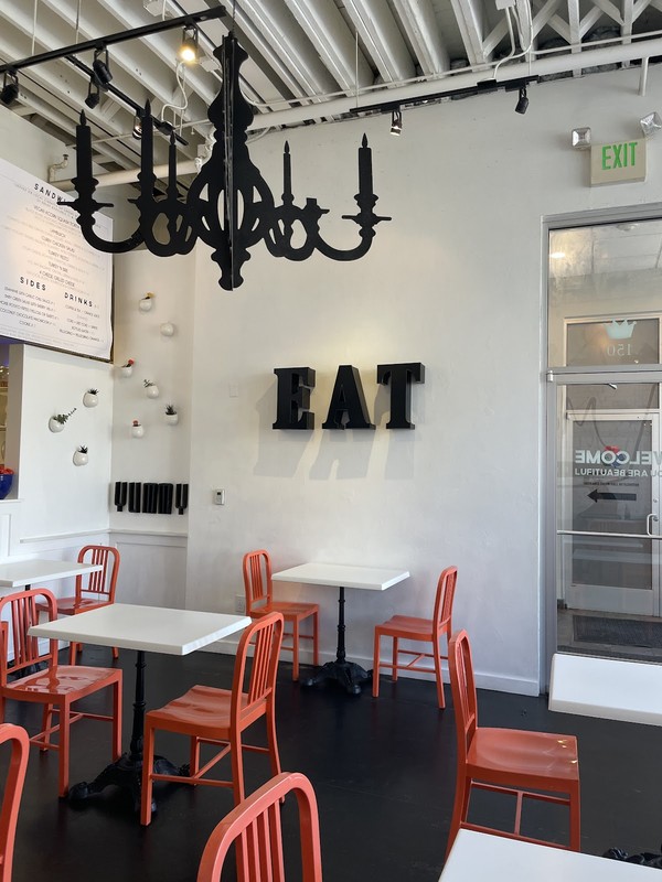 Moxie Eatery: photo 4