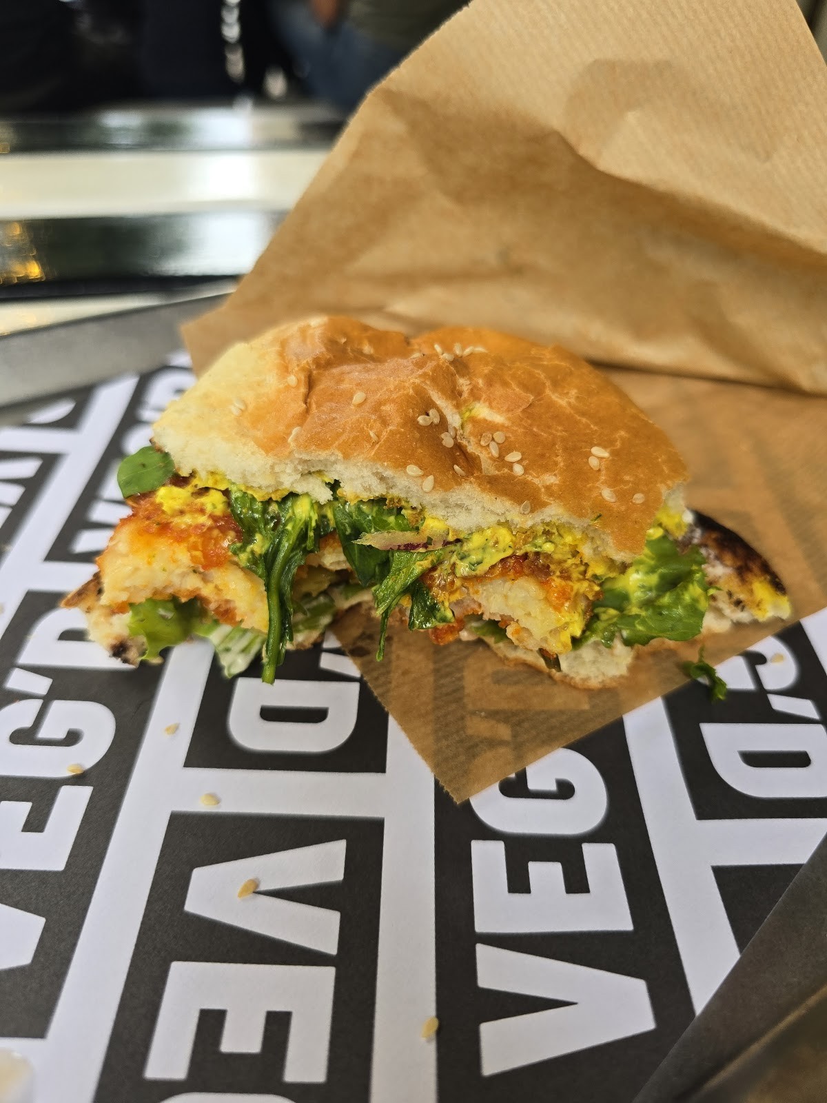 VEG'D - Vegan Burgers - F-hain: food & drinks