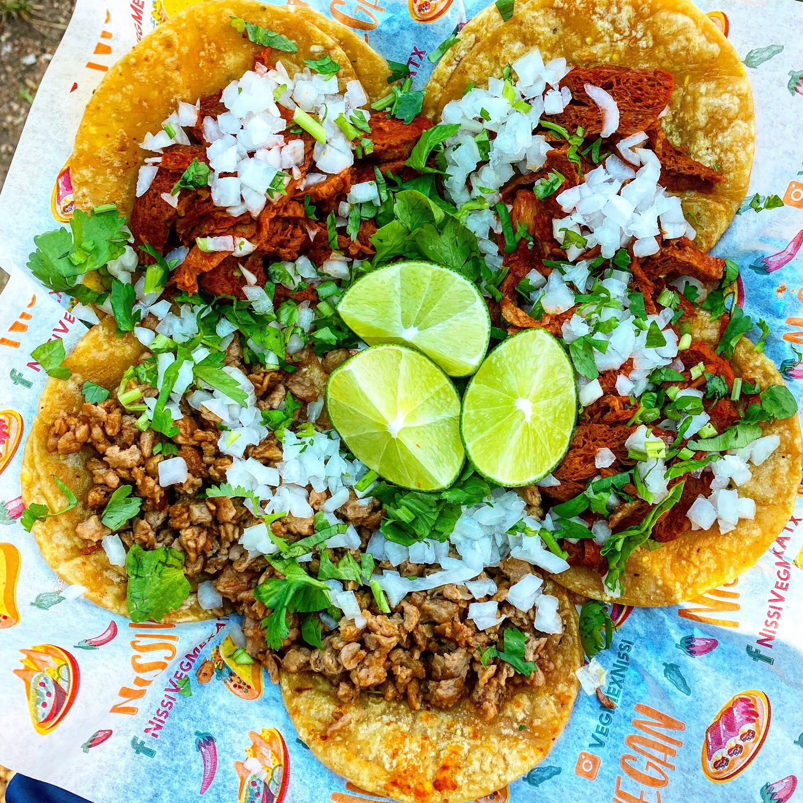 Nissi Vegan Méxican Cuisine: food & drinks