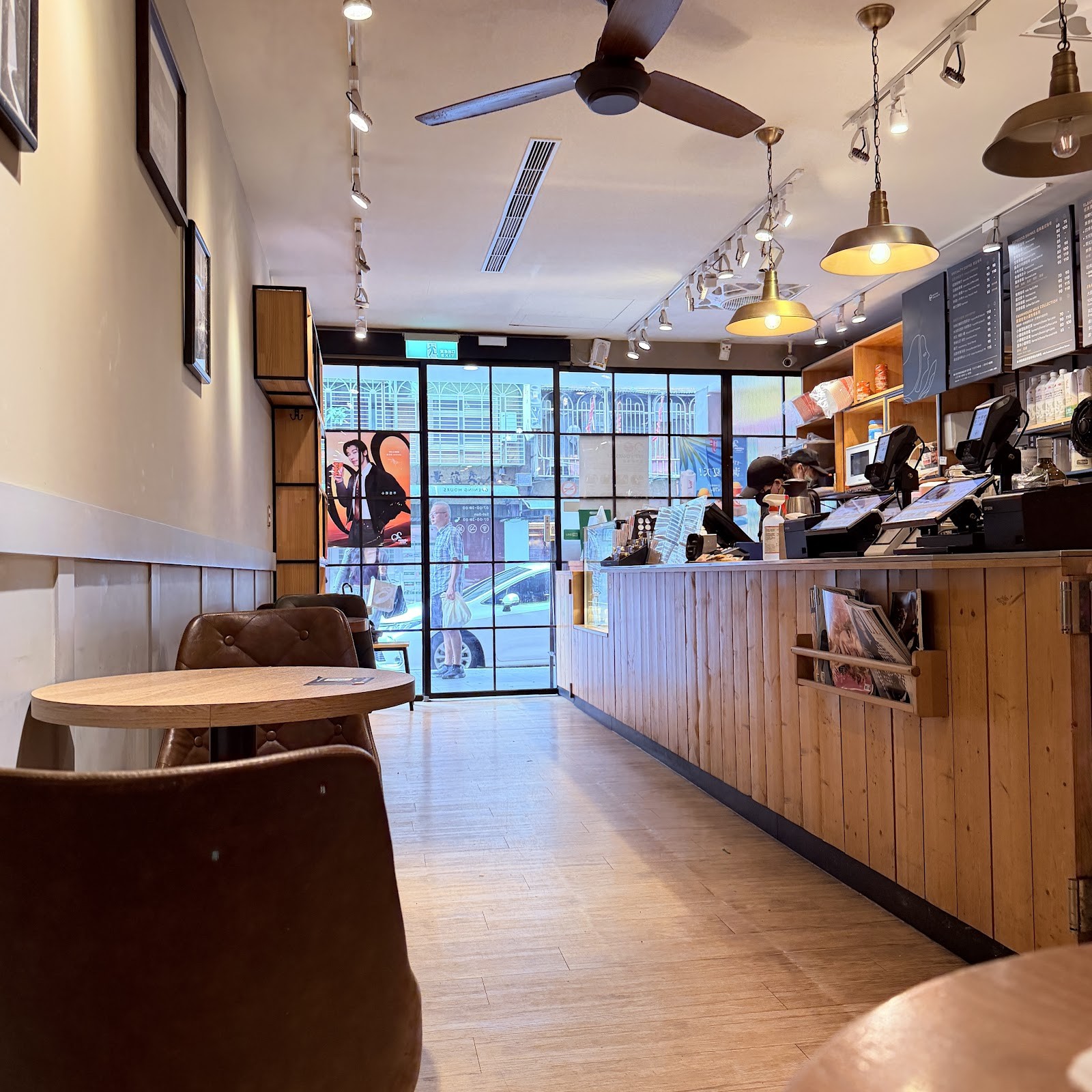 Louisa Coffee: the place
