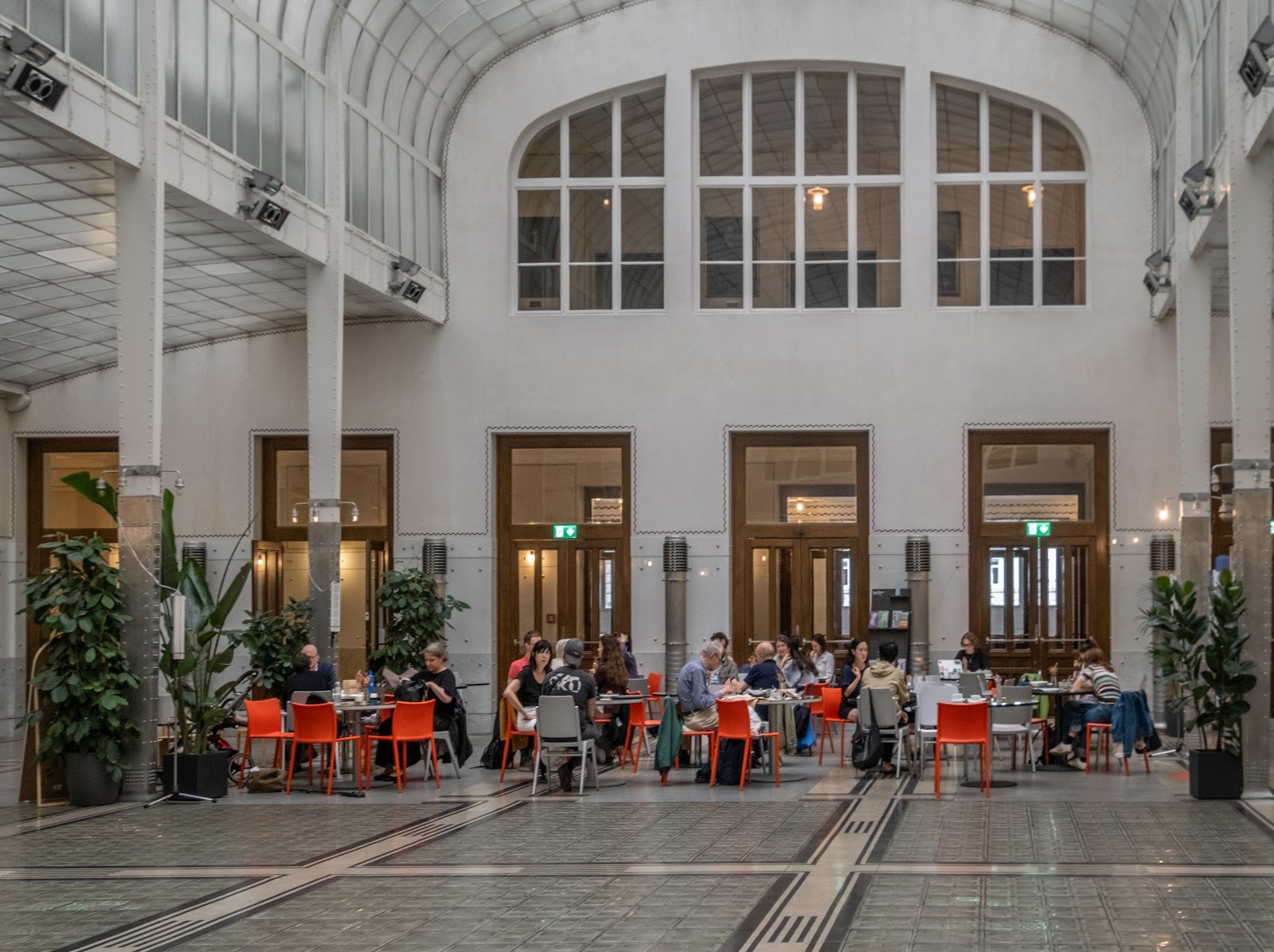 Café Exchange: the place