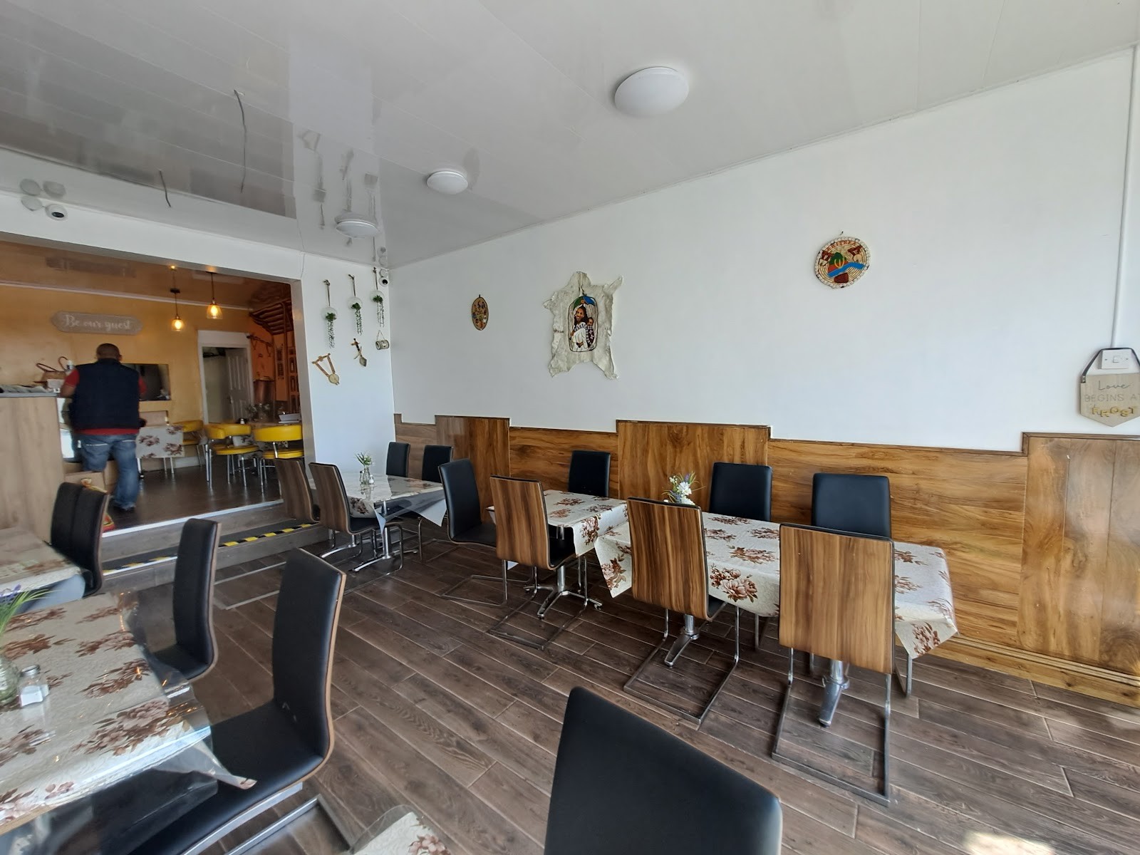 MOSOB Cafe Traditional Eritrean and Ethiopian Food: the place
