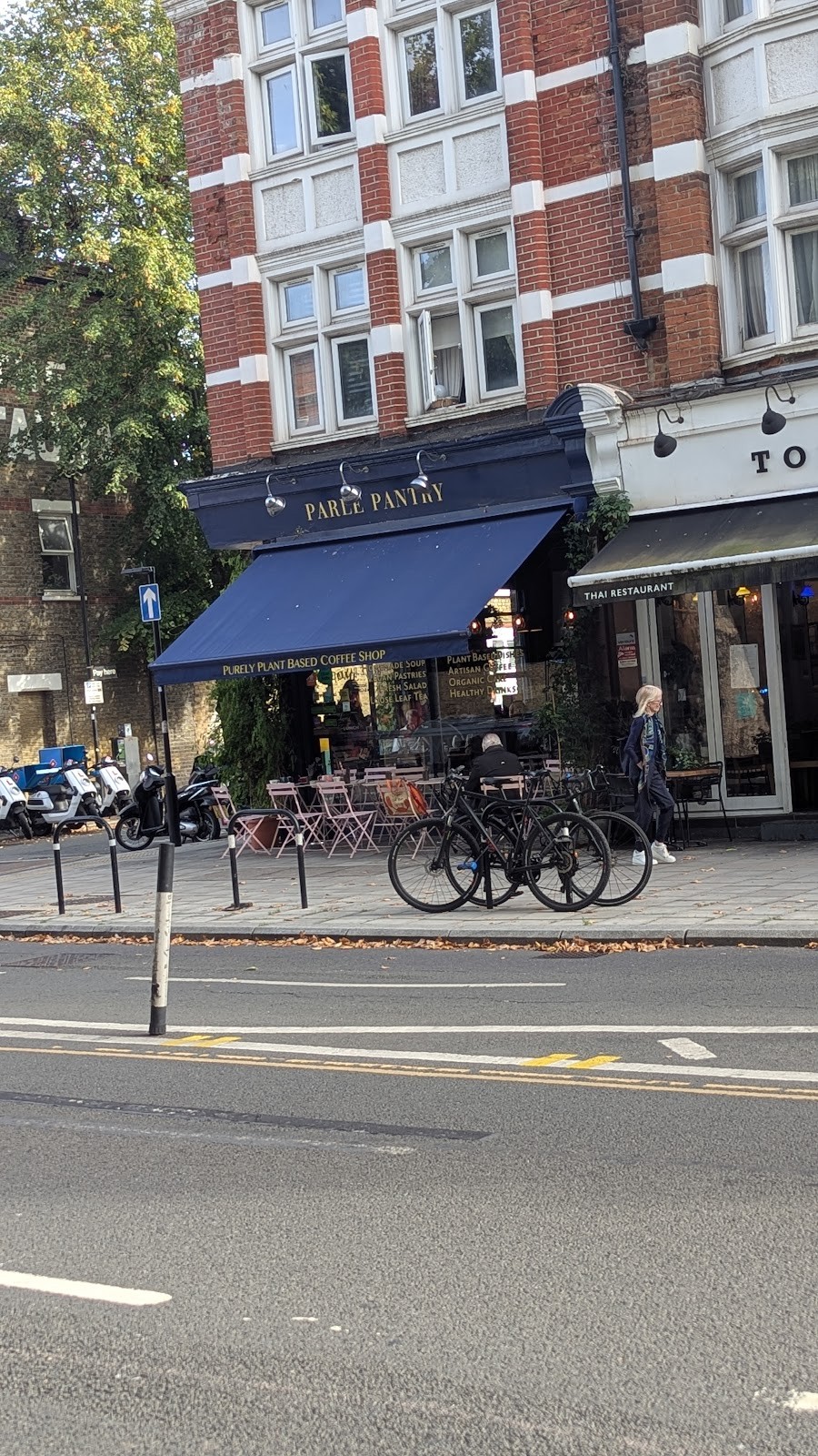 Parle Pantry & Bakery: the place