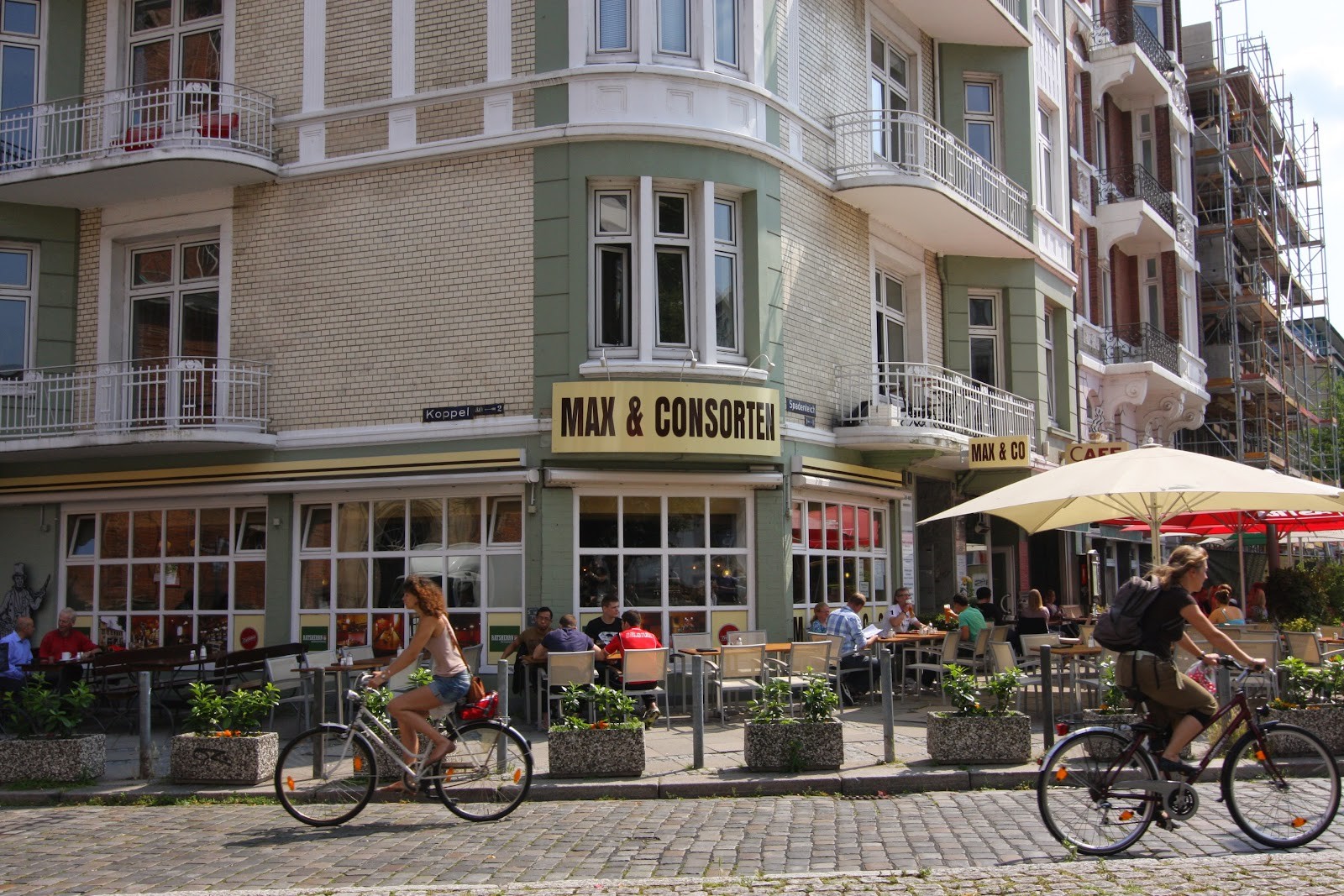Max & Consorten: the place
