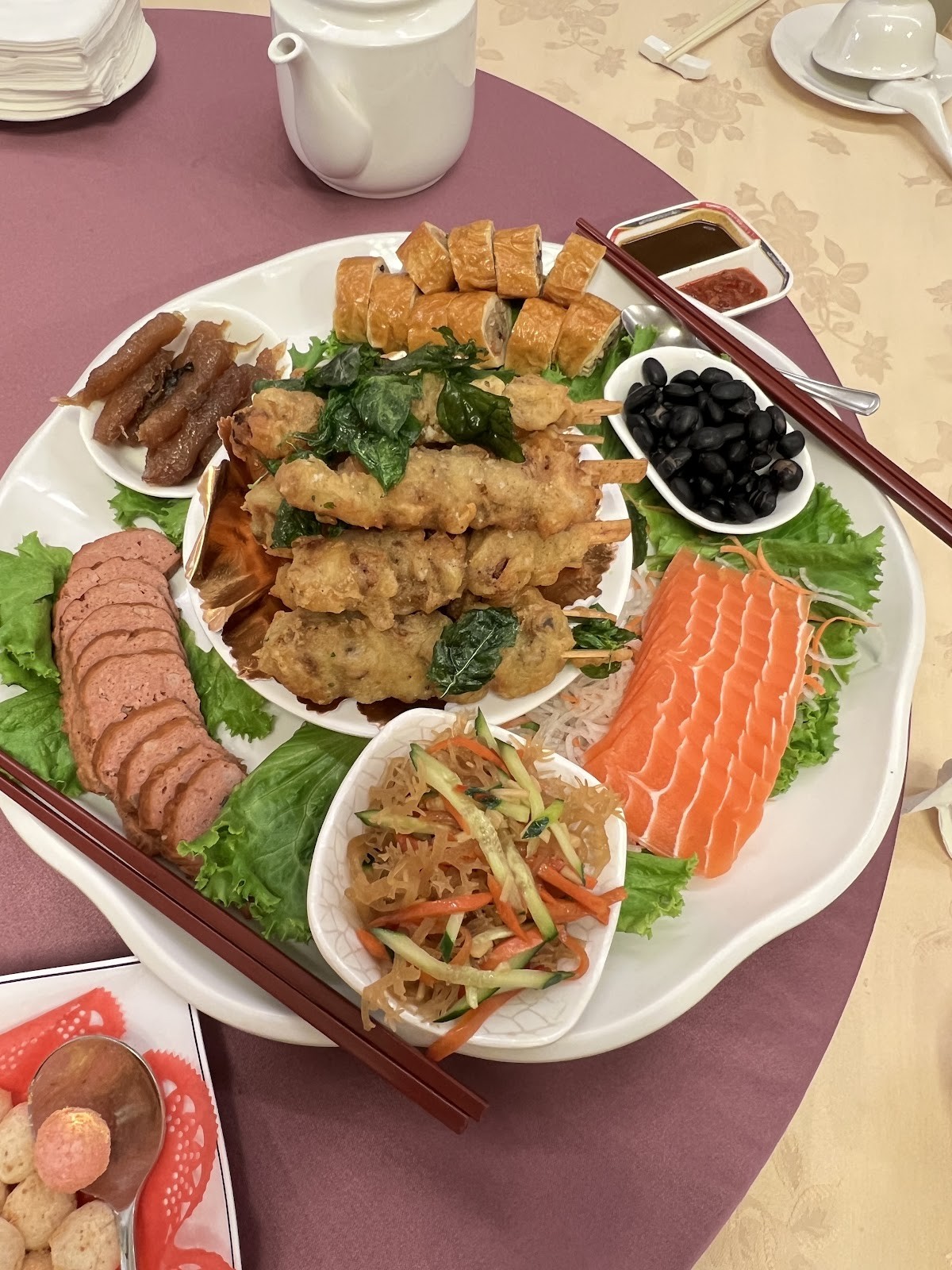 Kuan Shih Yin Su Shih: food & drinks